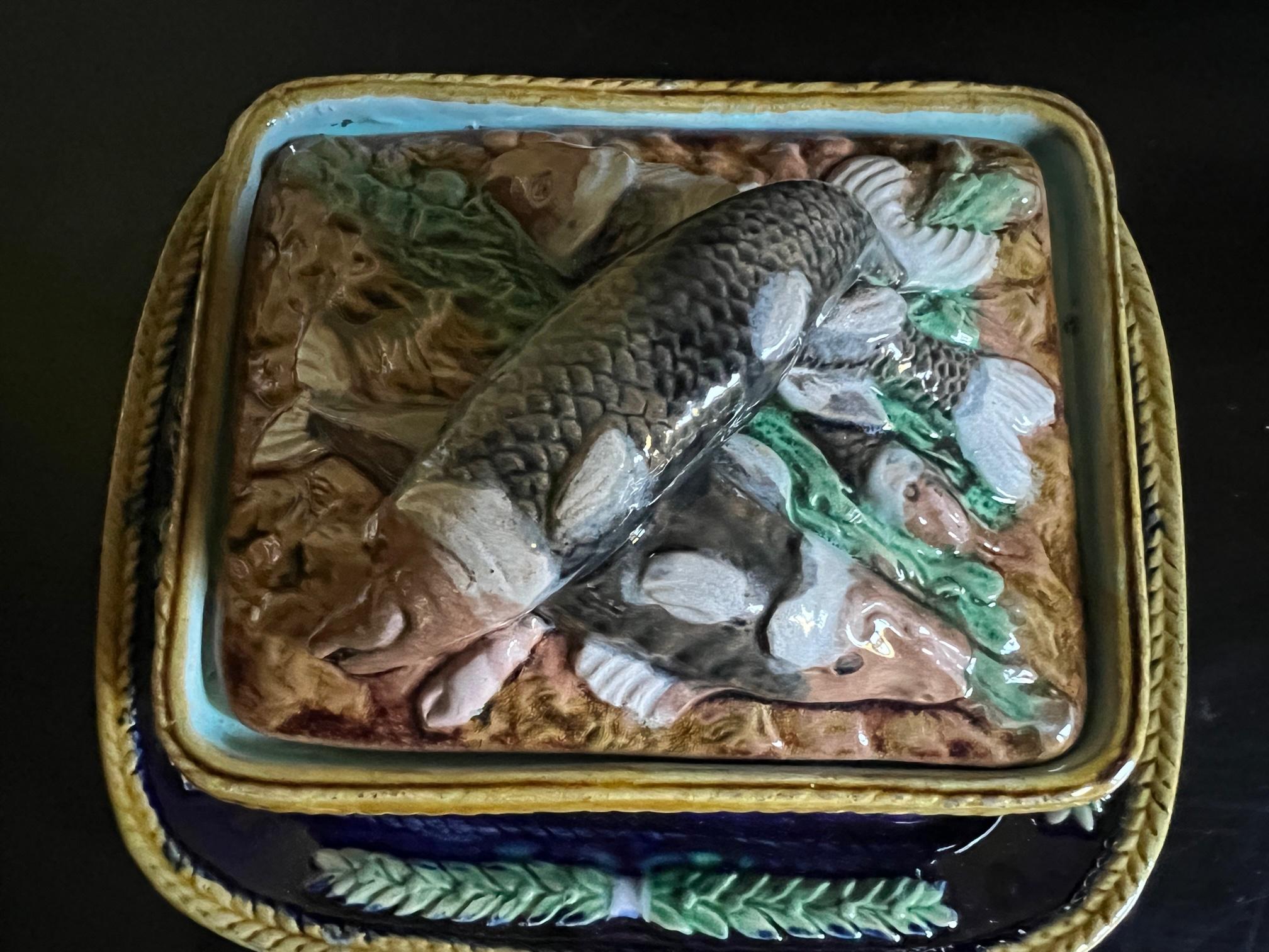 Victorian 19th Century Majolica Lidded Sardine Box For Sale