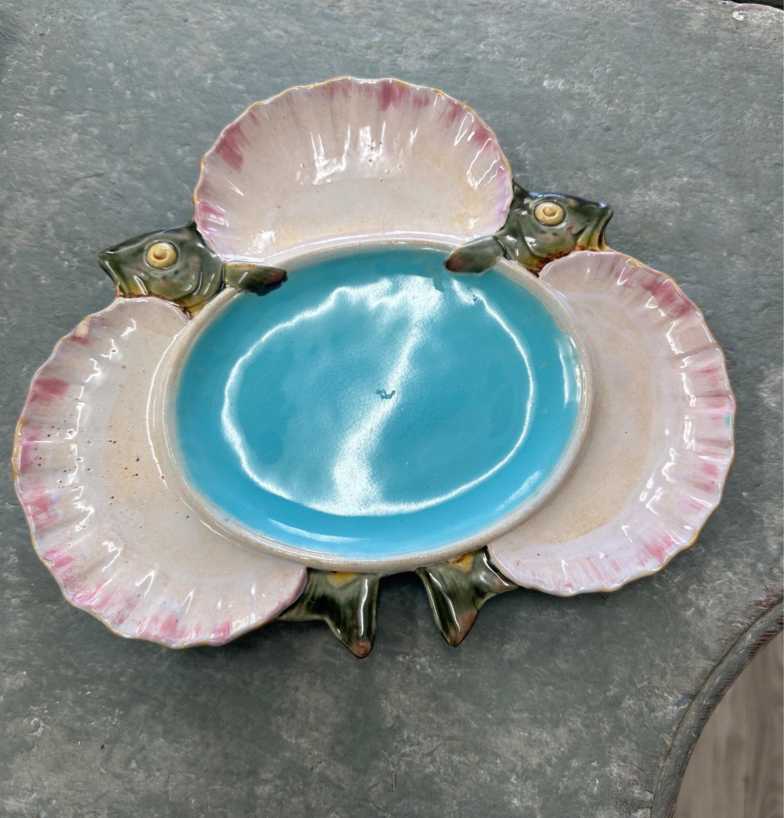 Vittoriano Piatto da pesce in maiolica Minton del XIX secolo Piatto da ostriche in vendita