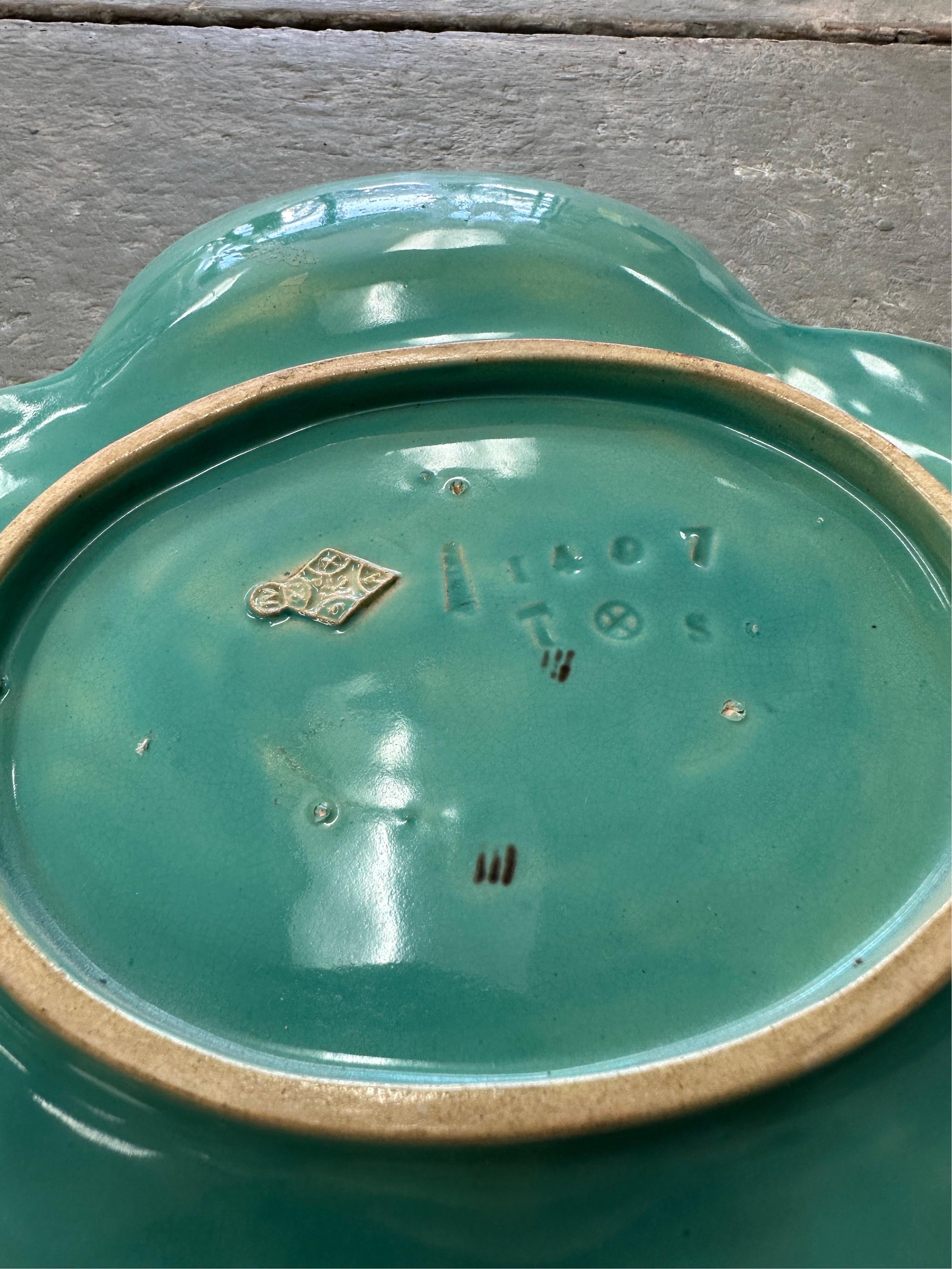 Britannico Piatto da pesce in maiolica Minton del XIX secolo Piatto da ostriche in vendita