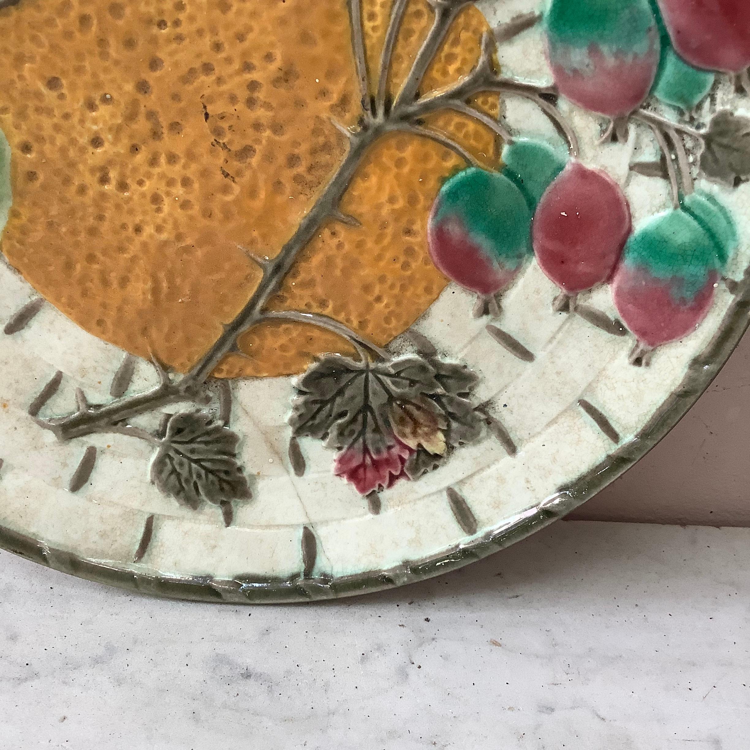 Victorian 19th century Majolica orange plate Wedgwood.
3 hairlines.