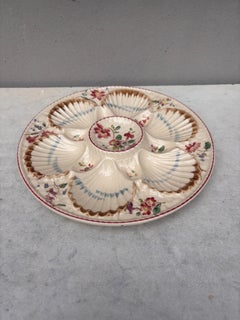 19th Century Majolica Oyster Flowers Plate Longchamp