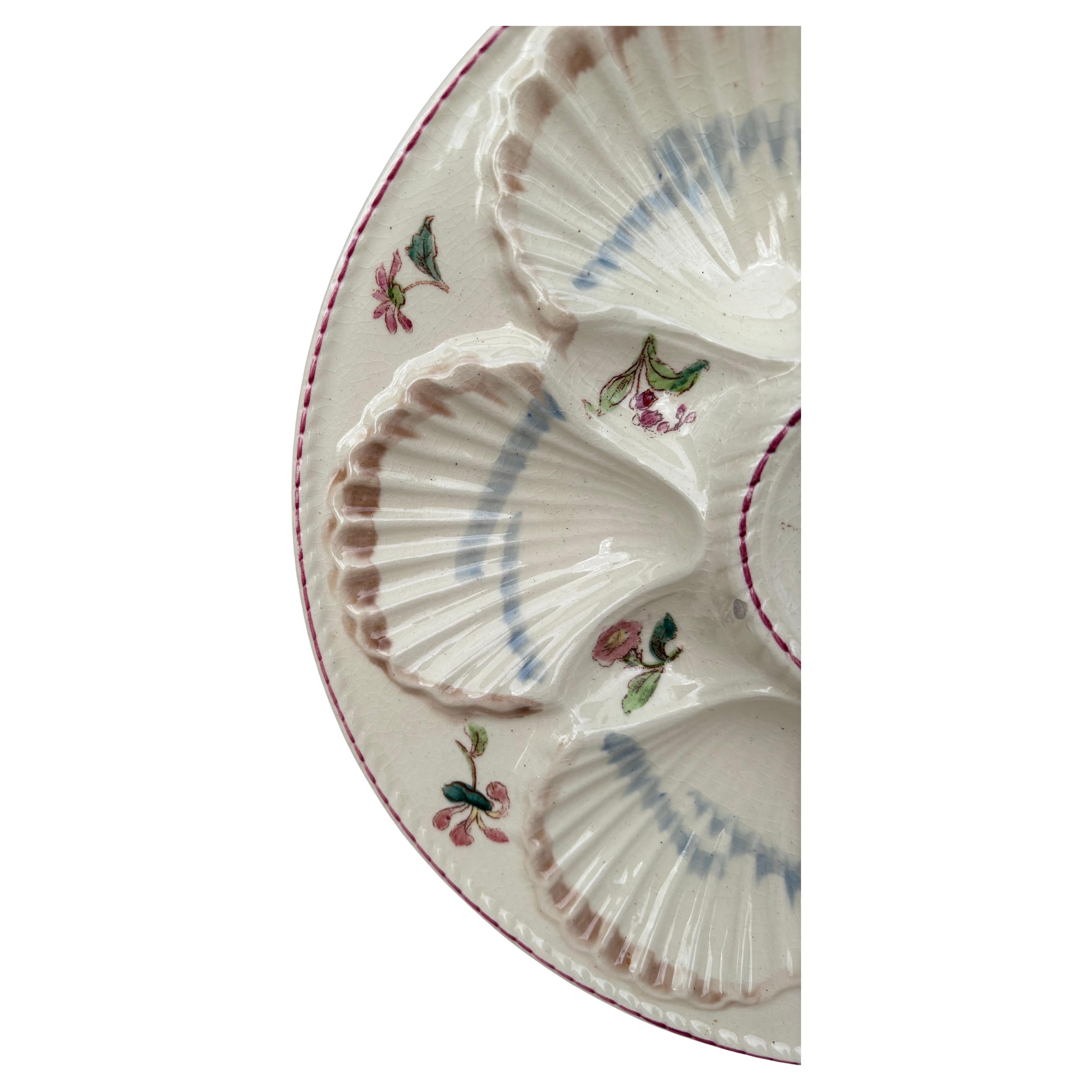 French Provincial 19th Century Majolica Oyster Flowers Plate Longchamp For Sale