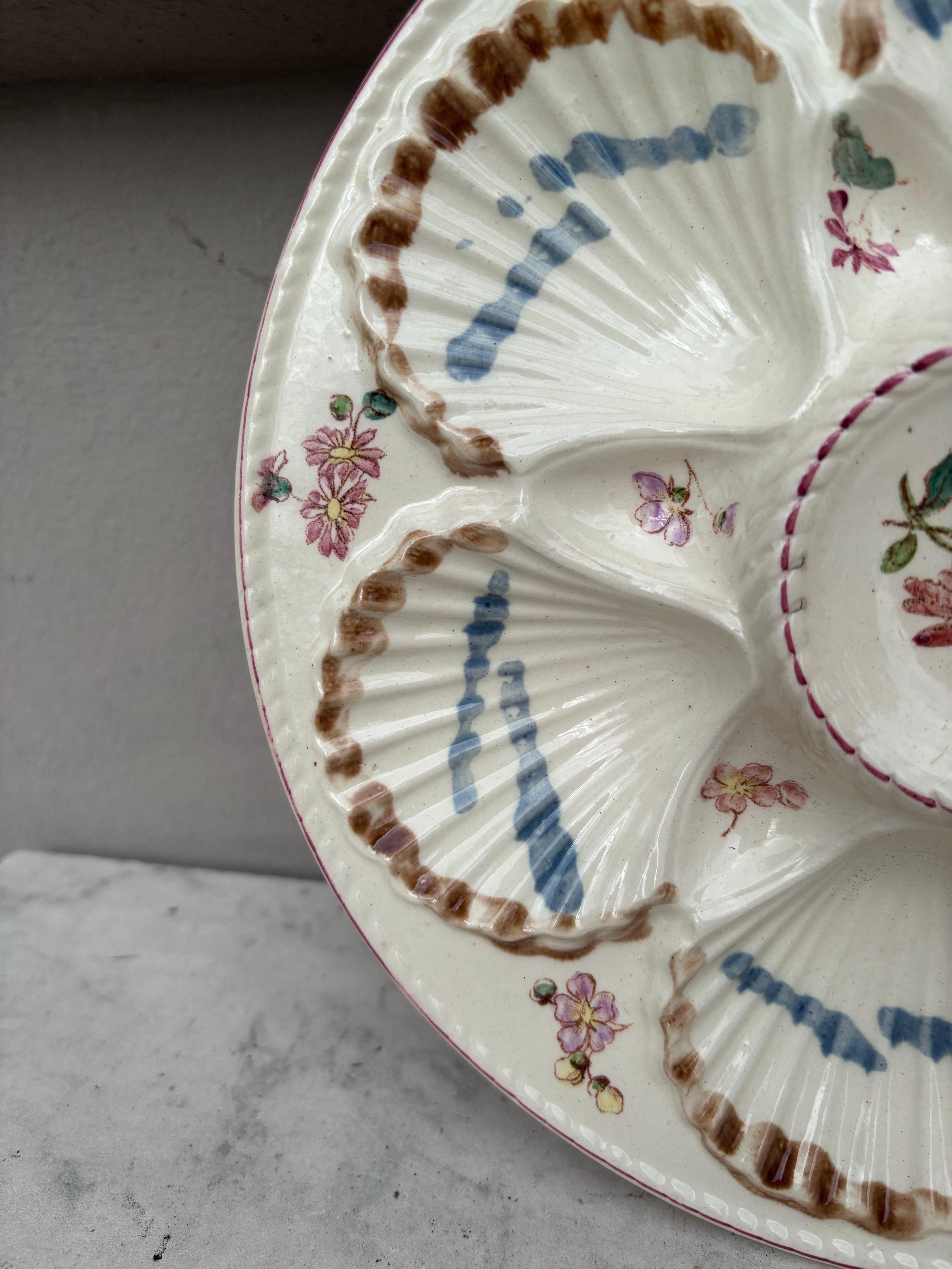 French 19th Century Majolica Oyster Flowers Plate Longchamp For Sale