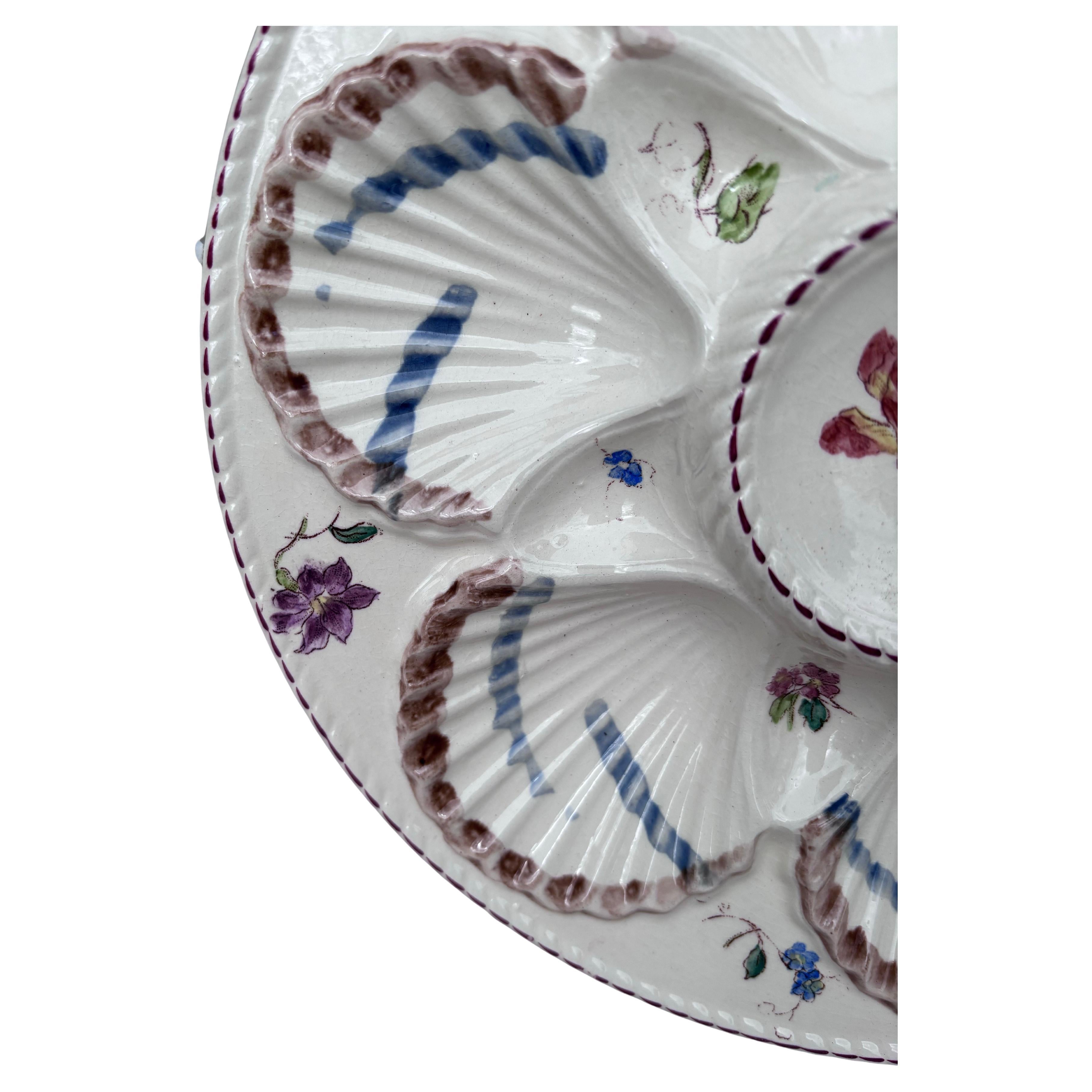 French 19th Century Majolica Oyster Flowers Plate Longchamp For Sale