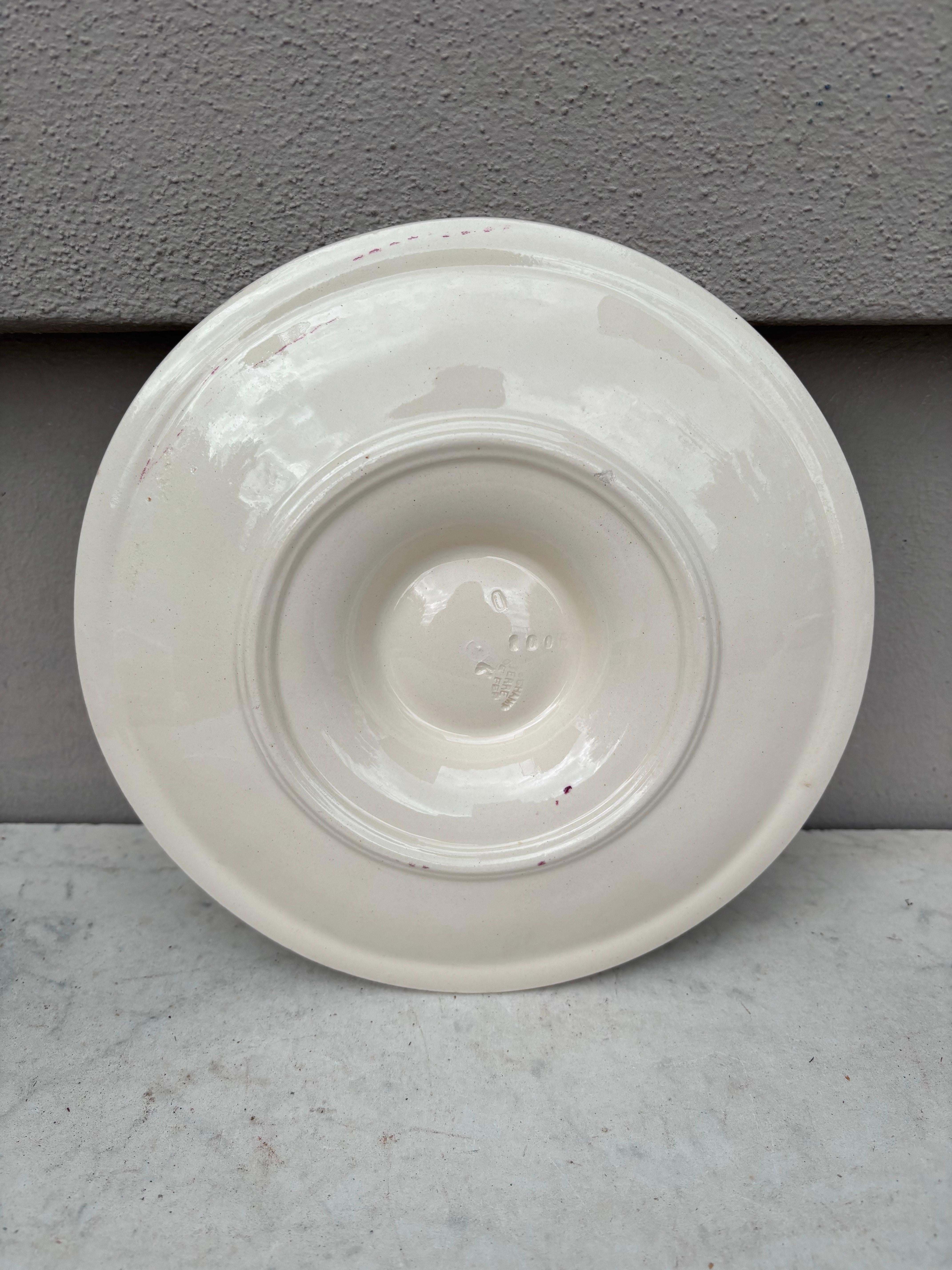 Assiette à fleurs d'huître Longchamp du 19ème siècle Bon état - En vente à Austin, TX