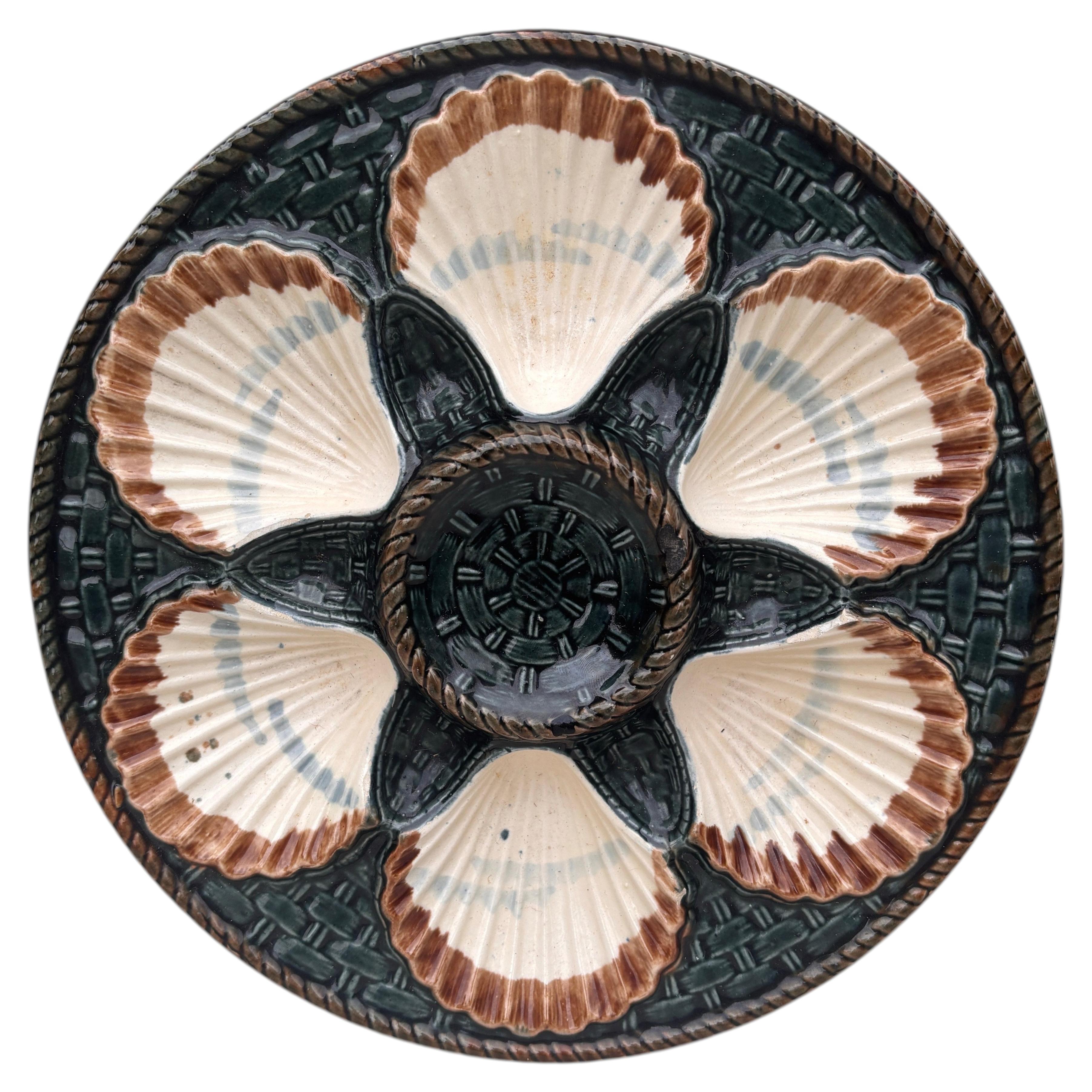 Pre-owned Longchamp 19th Century Majolica Oyster Plate In Black