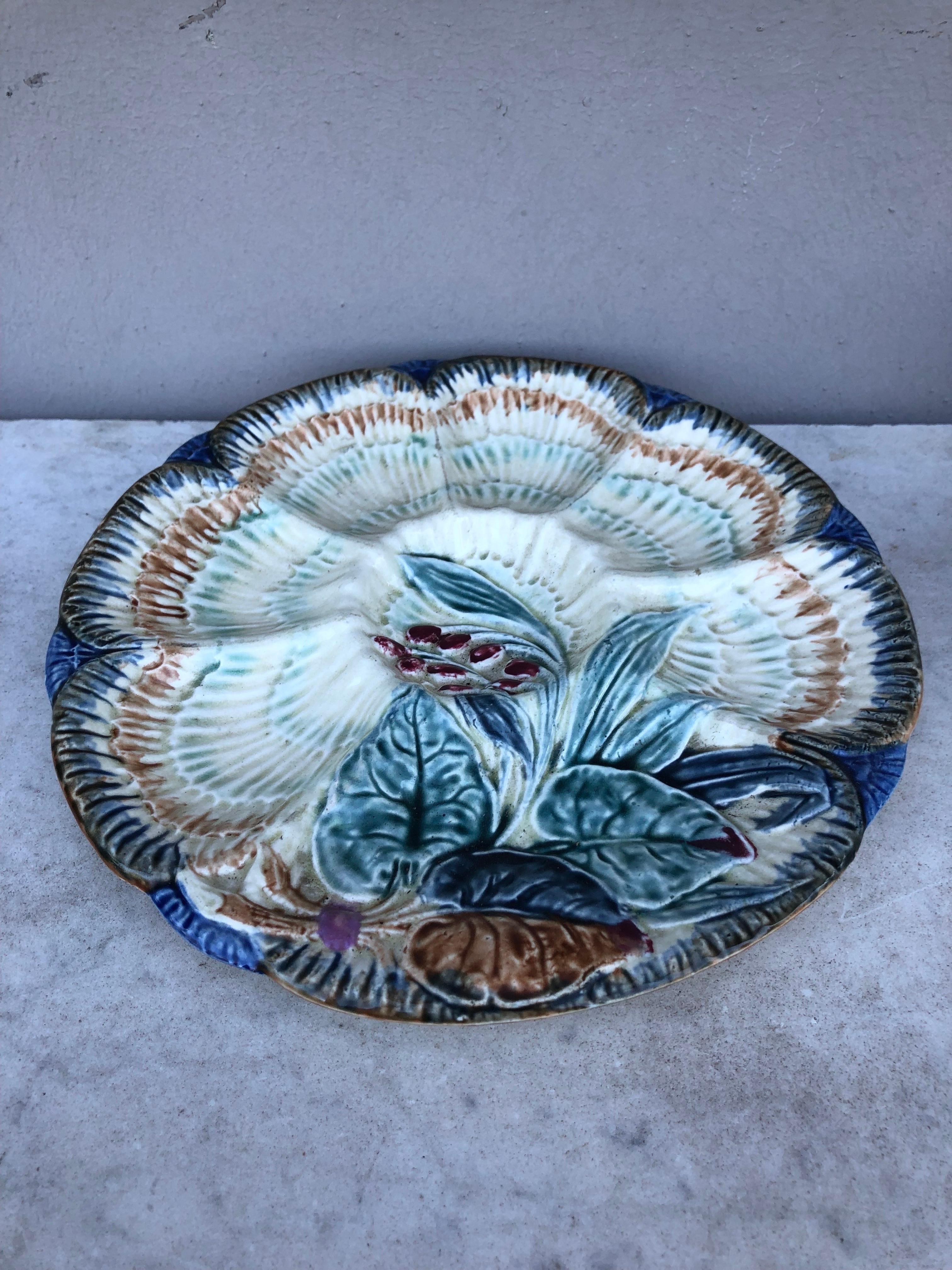 19th Century Majolica Oyster Plate Wasmuel In Good Condition In Austin, TX