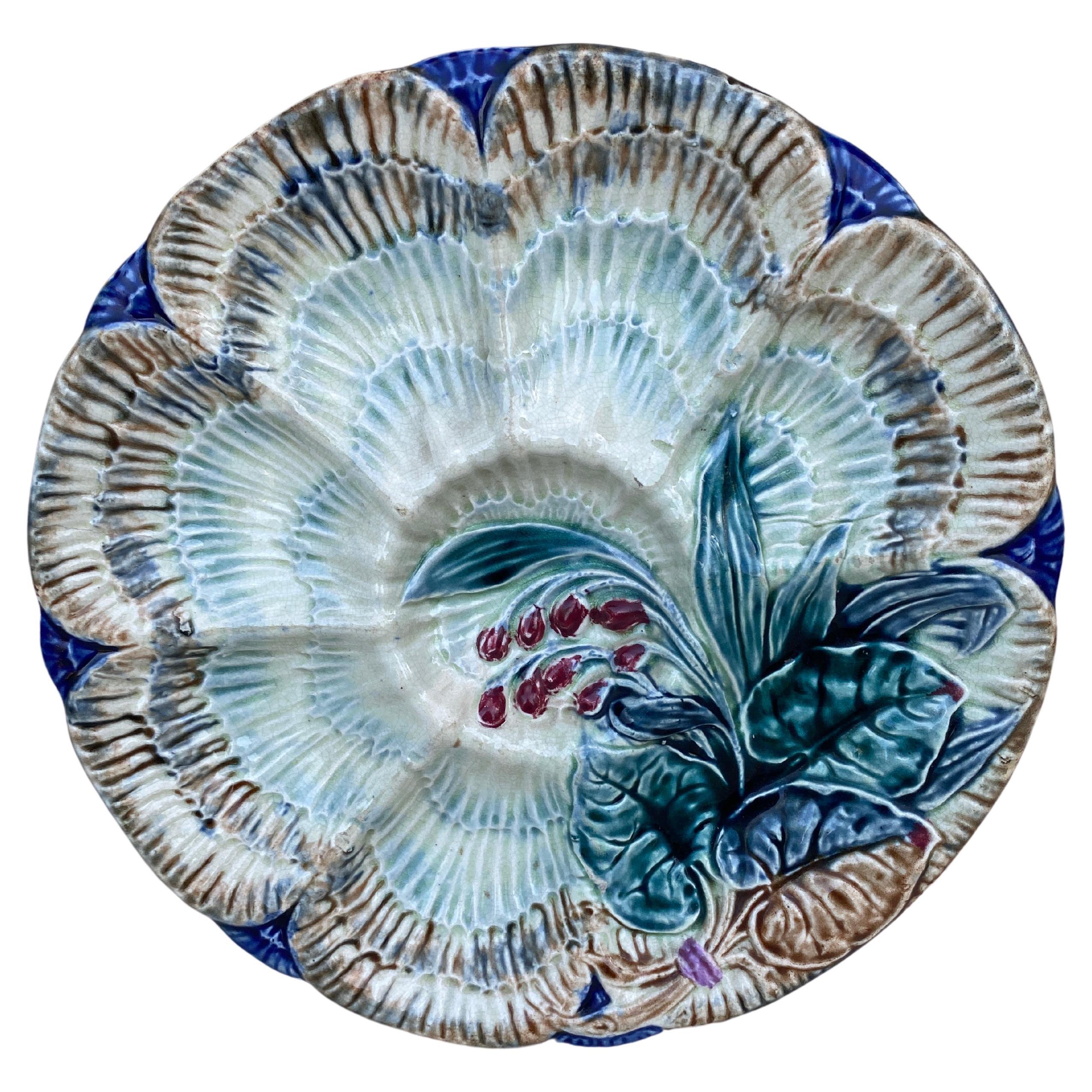 Assiette à huîtres en majolique du 19ème siècle Wasmuel