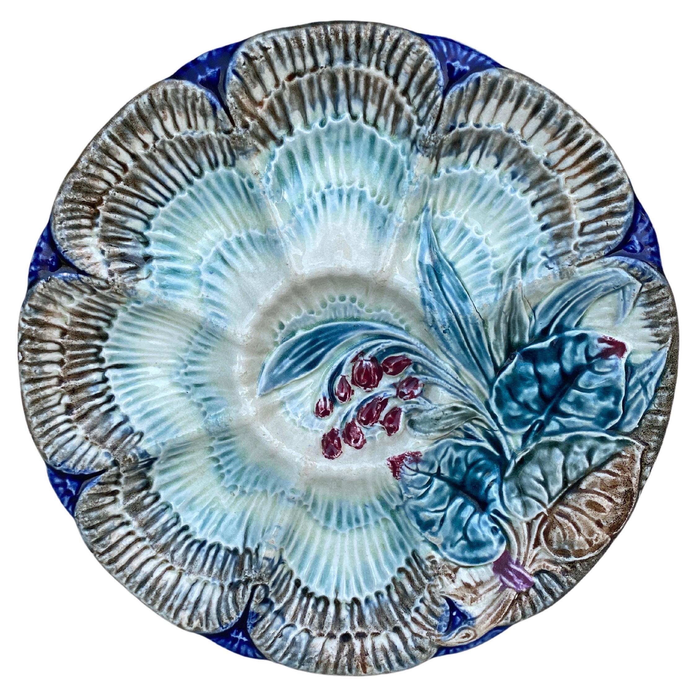Assiette à huîtres en majolique du 19ème siècle Wasmuel en vente