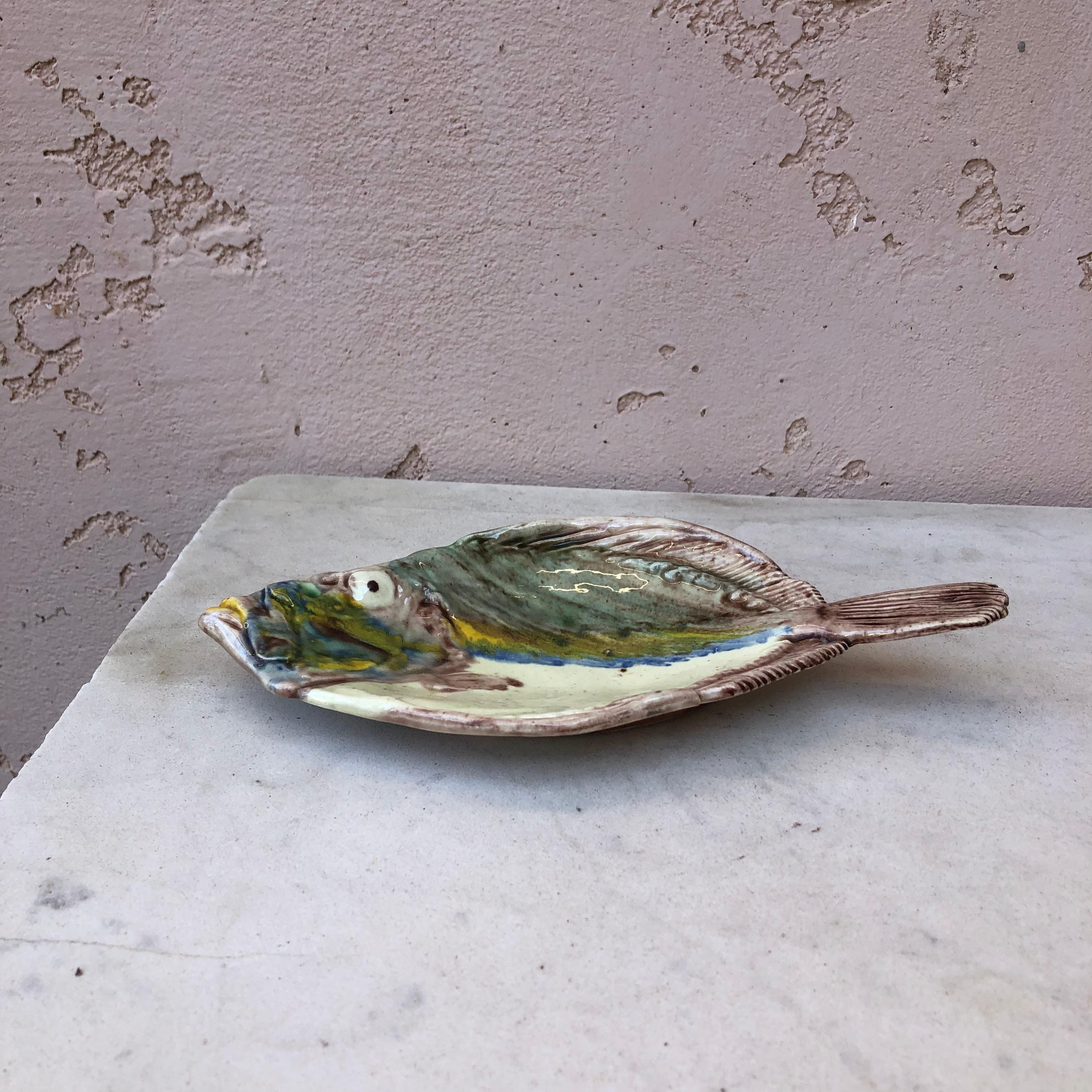 19th Century Majolica Palissy Fish Platter Thomas Sergent In Good Condition In Austin, TX