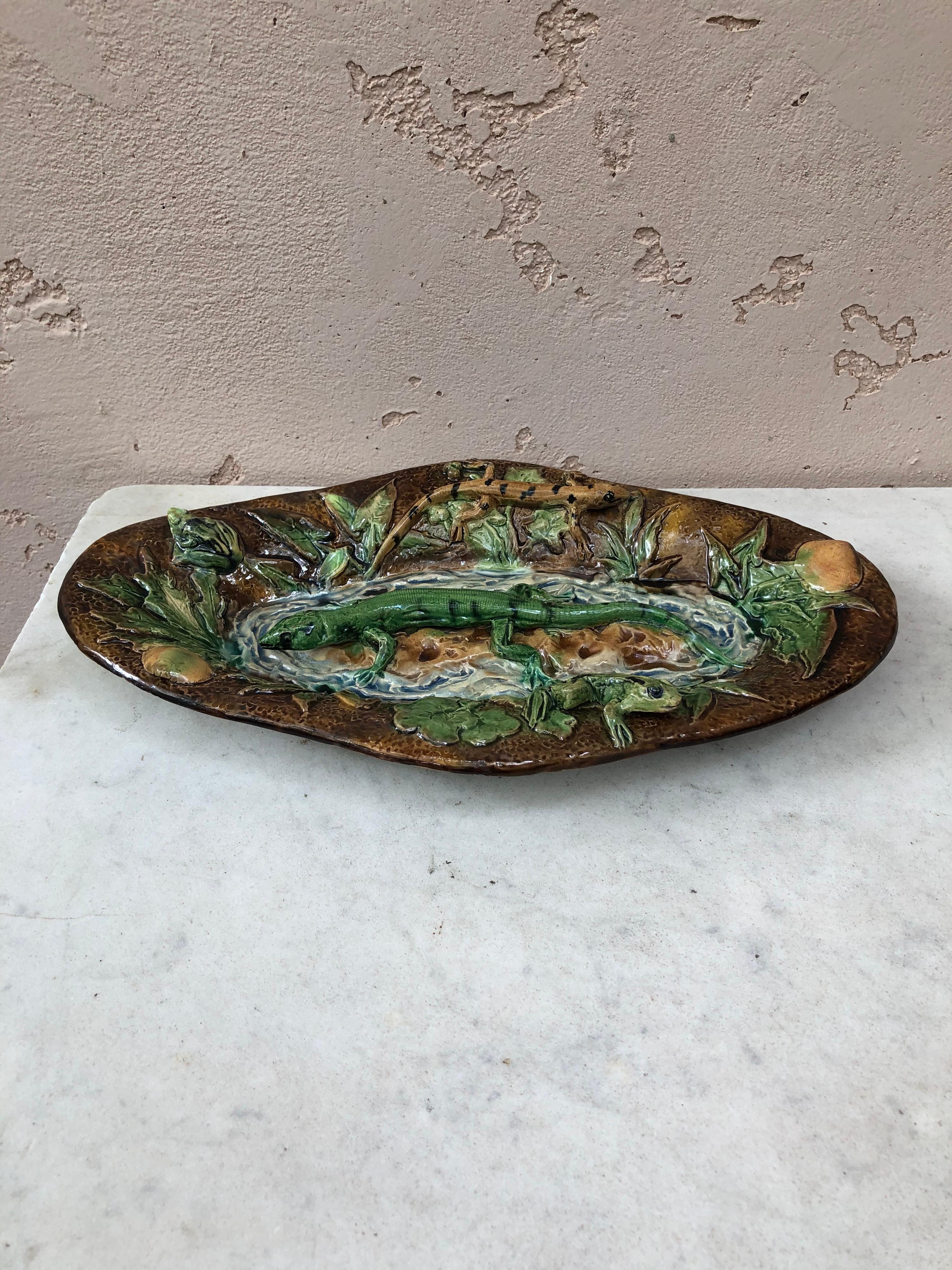 19th Century Majolica Palissy Lizard Wall Platter Alfred Renoleau In Good Condition For Sale In Austin, TX
