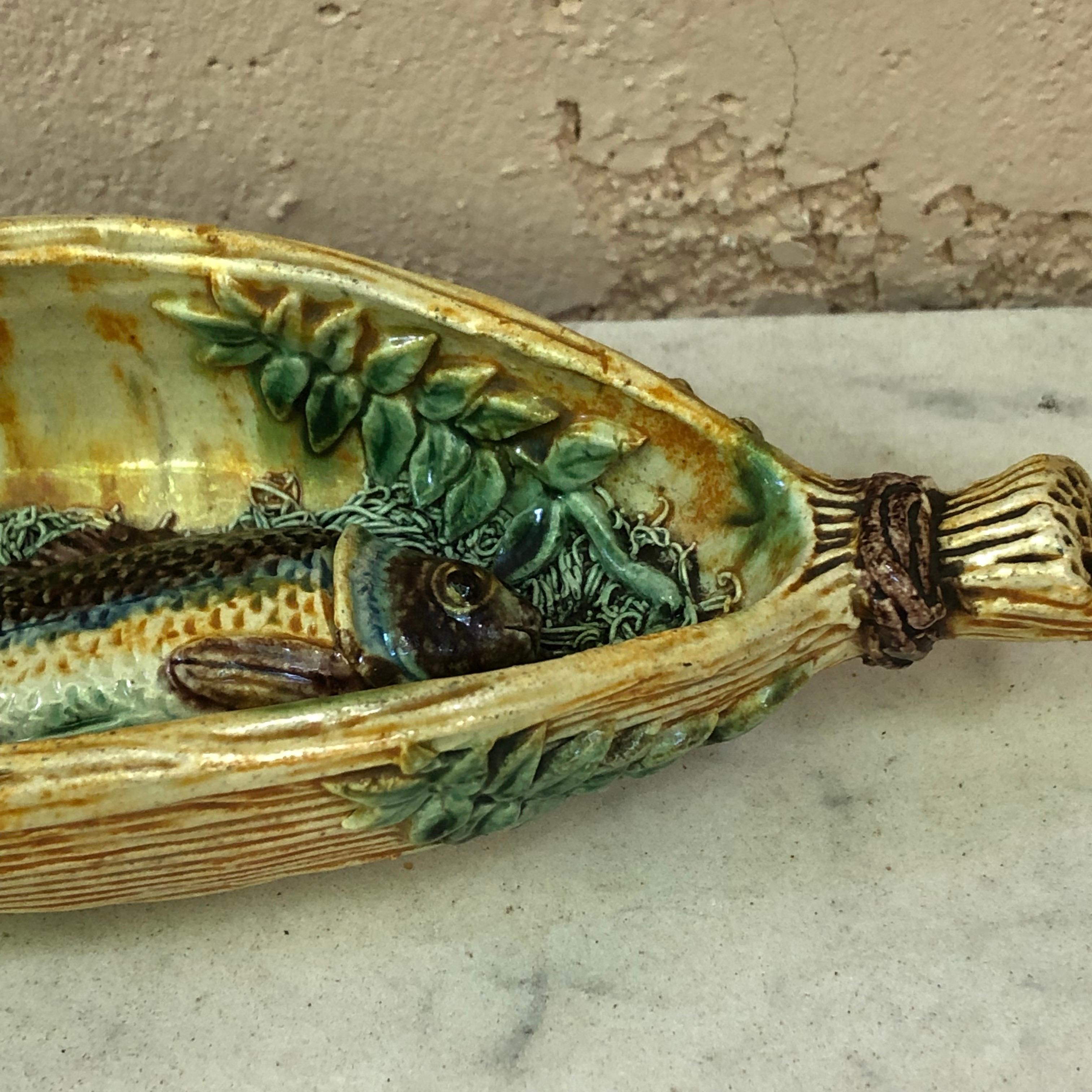 19th Century Majolica Palissy Wicker Boat with a Fish In Good Condition For Sale In Austin, TX