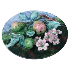 Plato de pared de mayólica del siglo XIX Peras de Longchamp