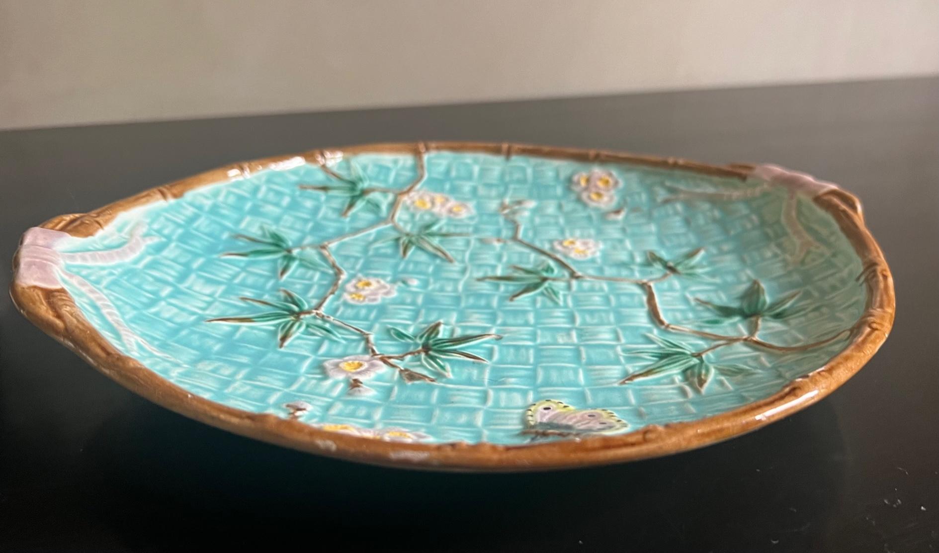 Hand-Painted 19th Century Majolica Platter by Simon Fielding For Sale