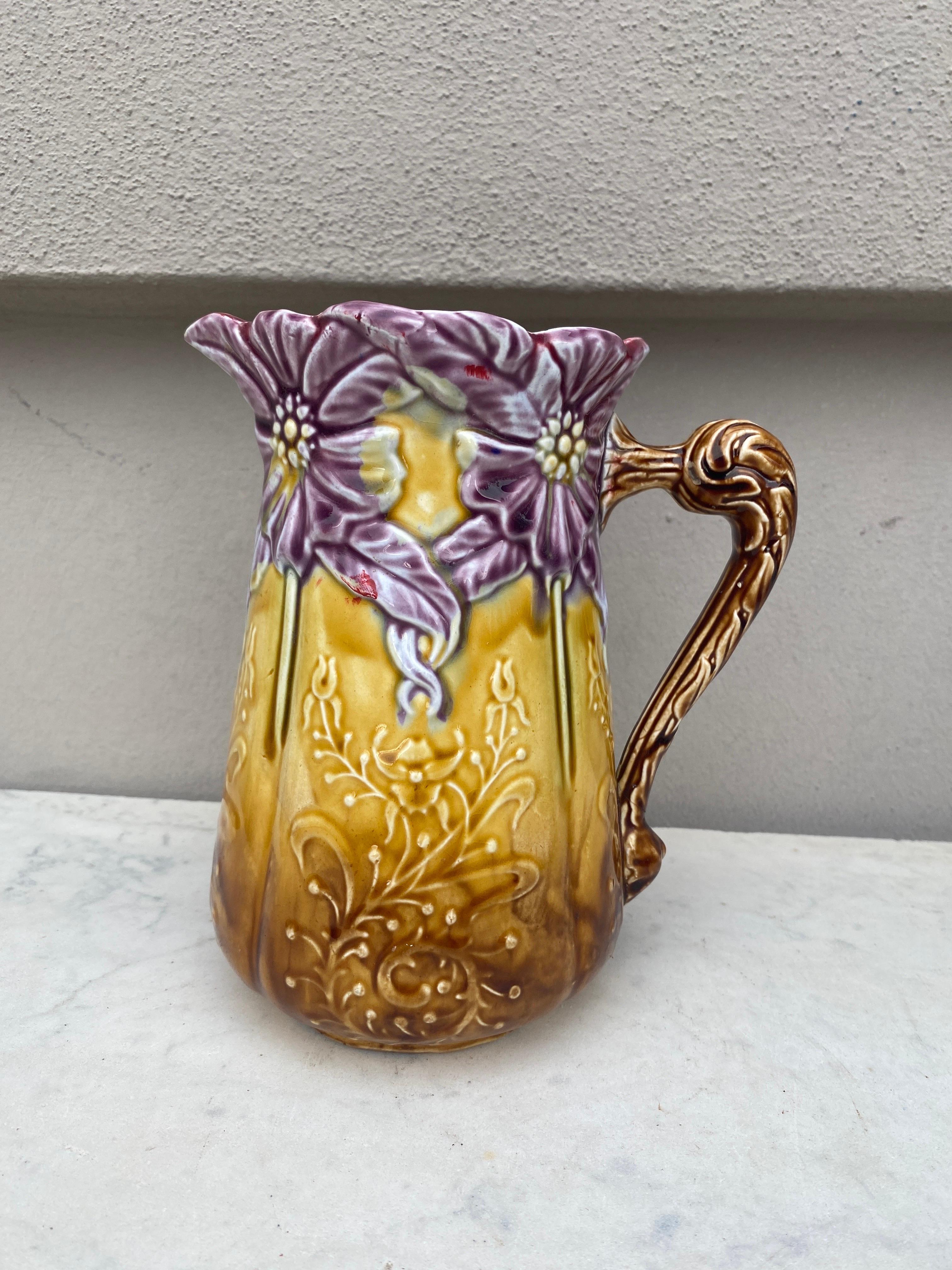 Rustic 19th Century Majolica Purple Flower Pitcher Onnaing For Sale