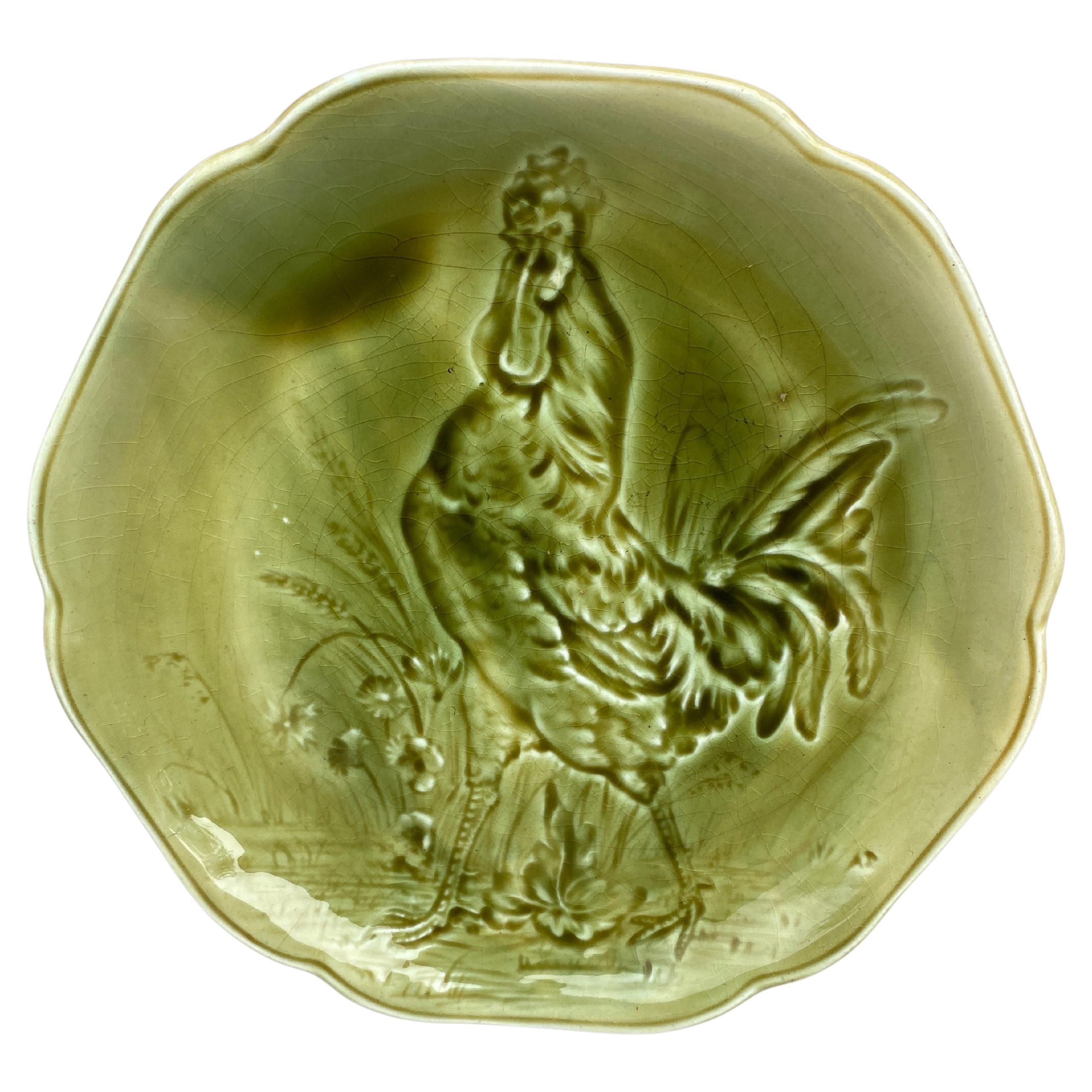 French 19th Century Majolica Rooster Plate Choisy Le Roi For Sale