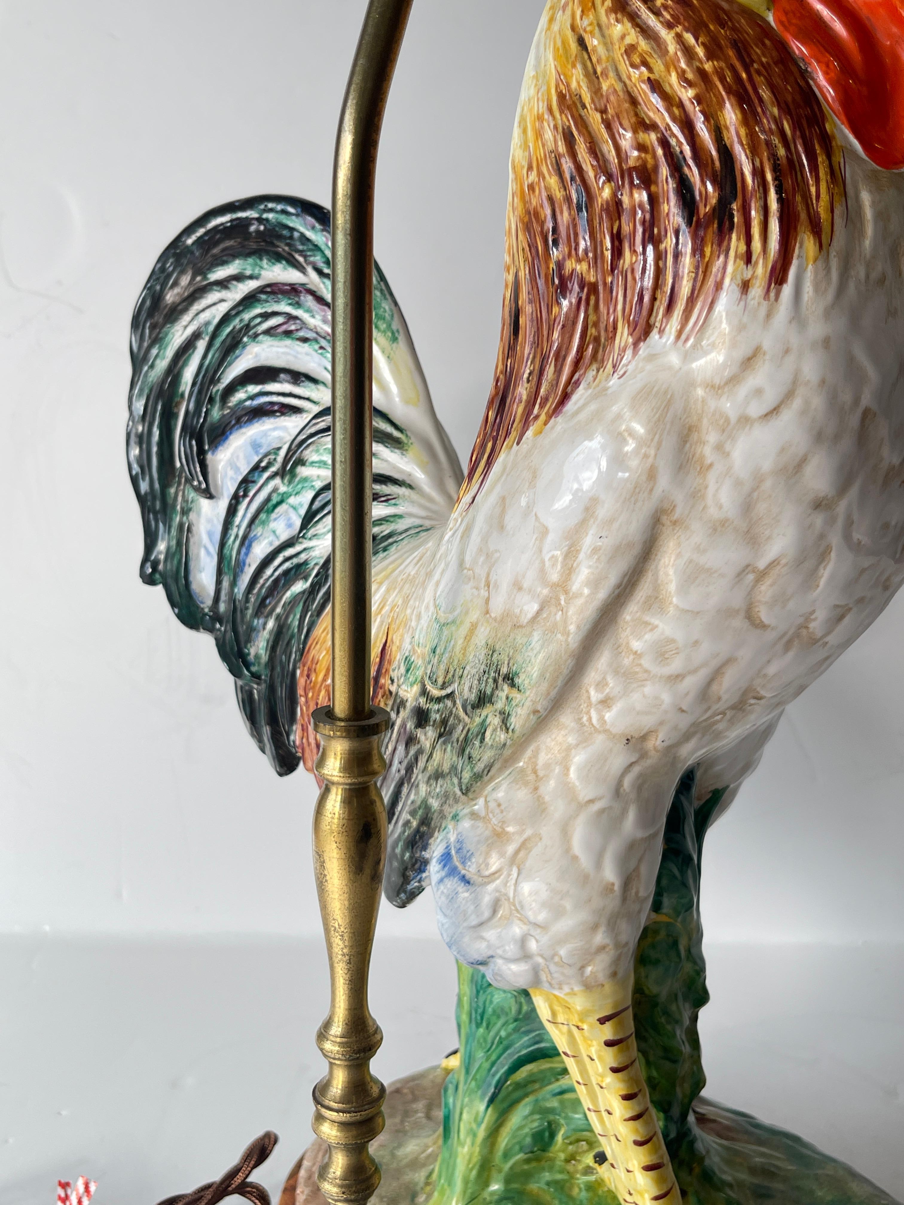 Lampe de table du XIXe siècle en majolique avec coq sur pied en Wood en vente 6