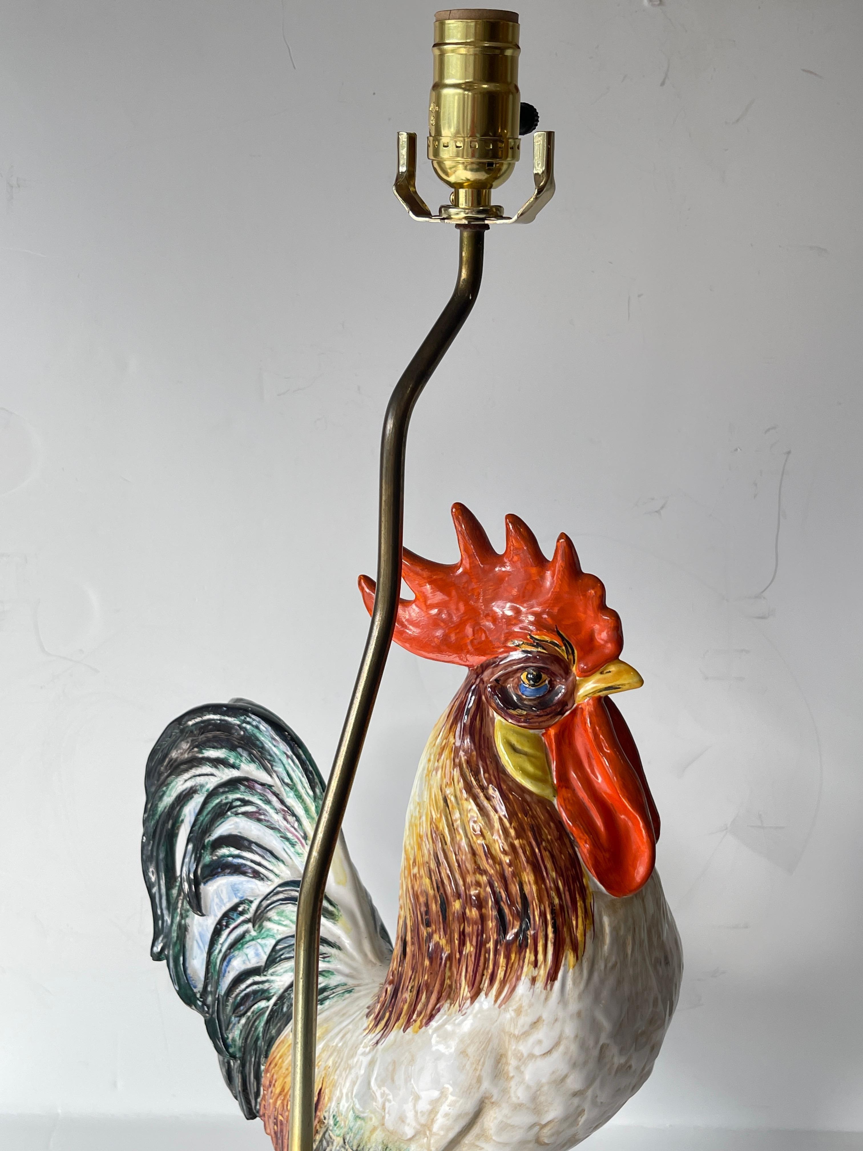 Lampe de table du XIXe siècle en majolique avec coq sur pied en Wood en vente 10