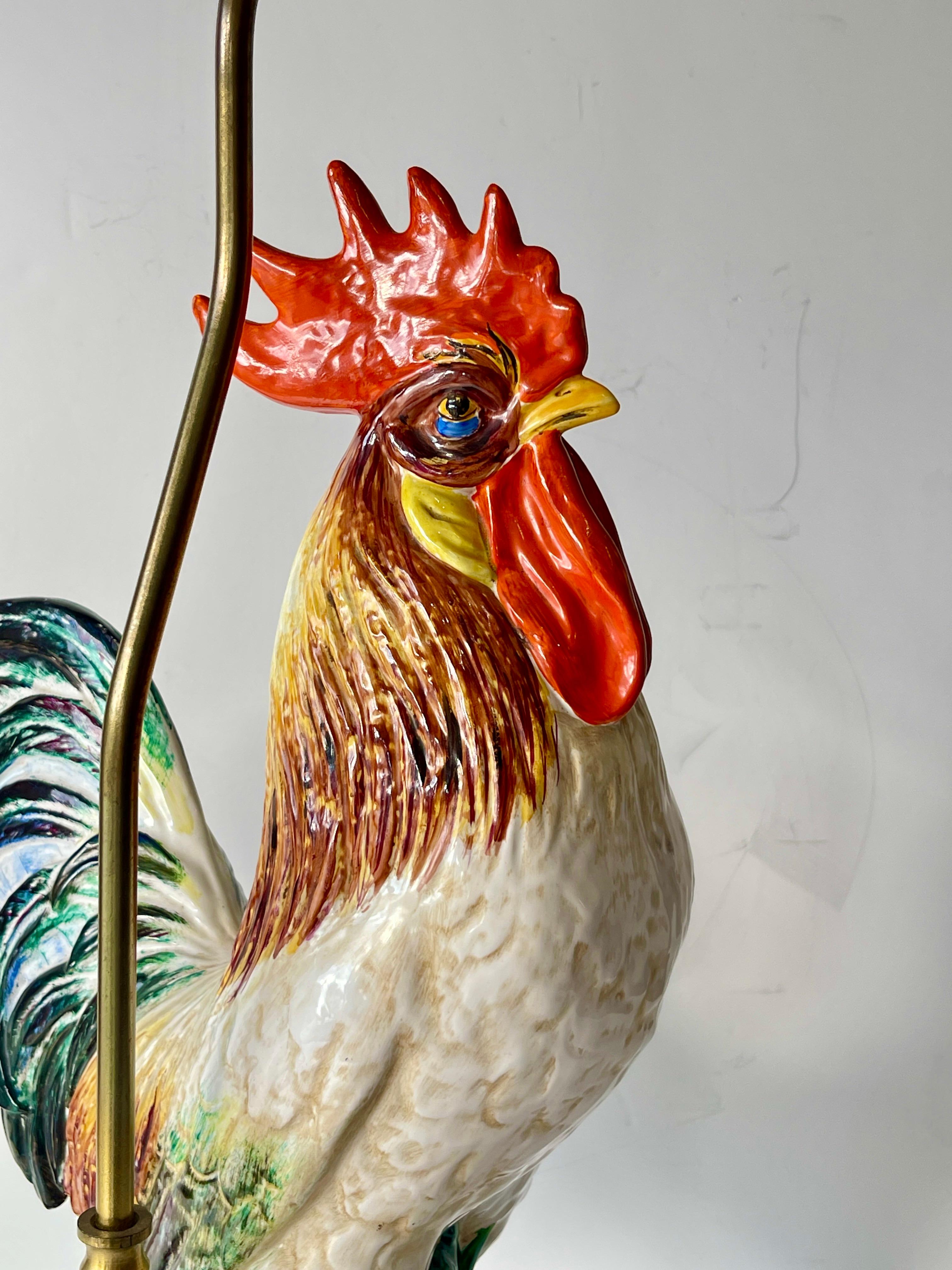 Lampe de table du XIXe siècle en majolique avec coq sur pied en Wood en vente 2