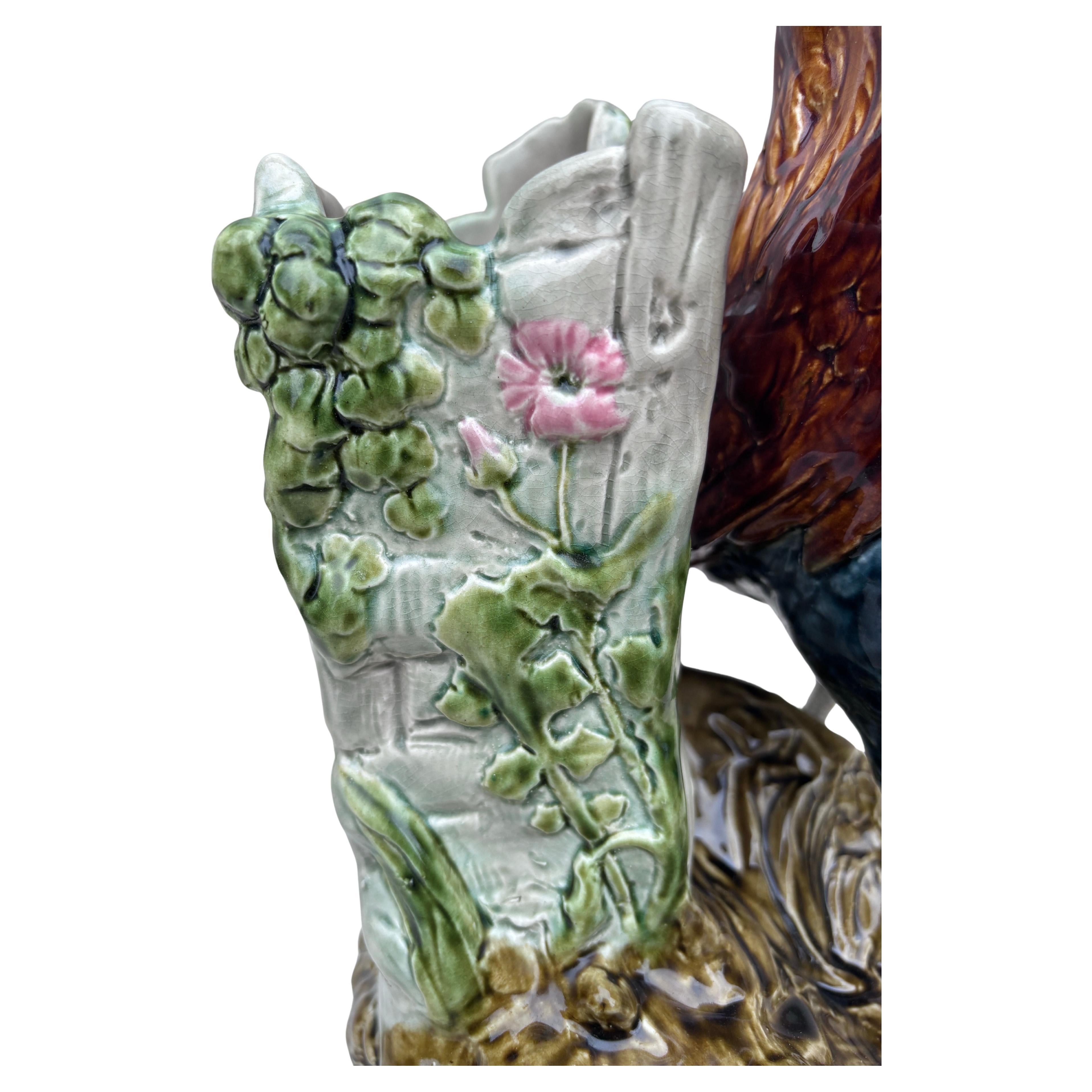 Fine XIX secolo Vaso di gallo in maiolica del XIX secolo Choisy-le-Roi di Carrier Belleuse in vendita