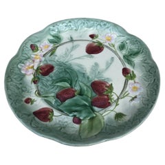19th Century Majolica Strawberries Plate Choisy Le Roi
