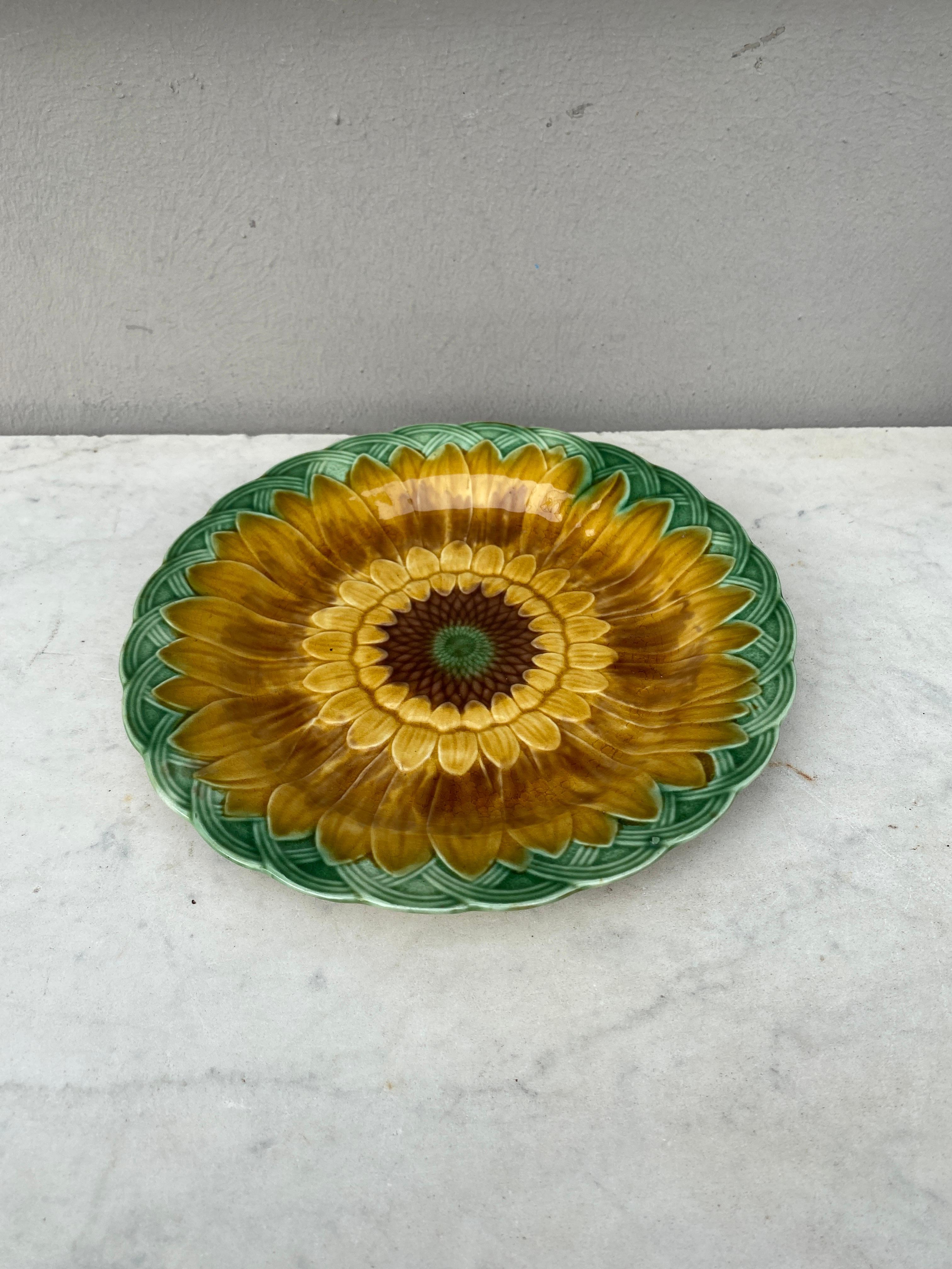 vintage sunflower plates