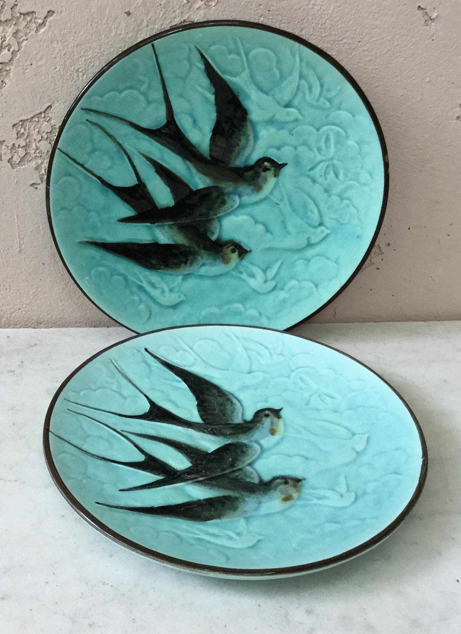 19th Century Majolica Swallow Wall Platter Sarreguemines In Good Condition In Austin, TX