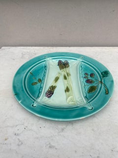 19th Century Majolica Turquoise Asparagus Plate Luneville