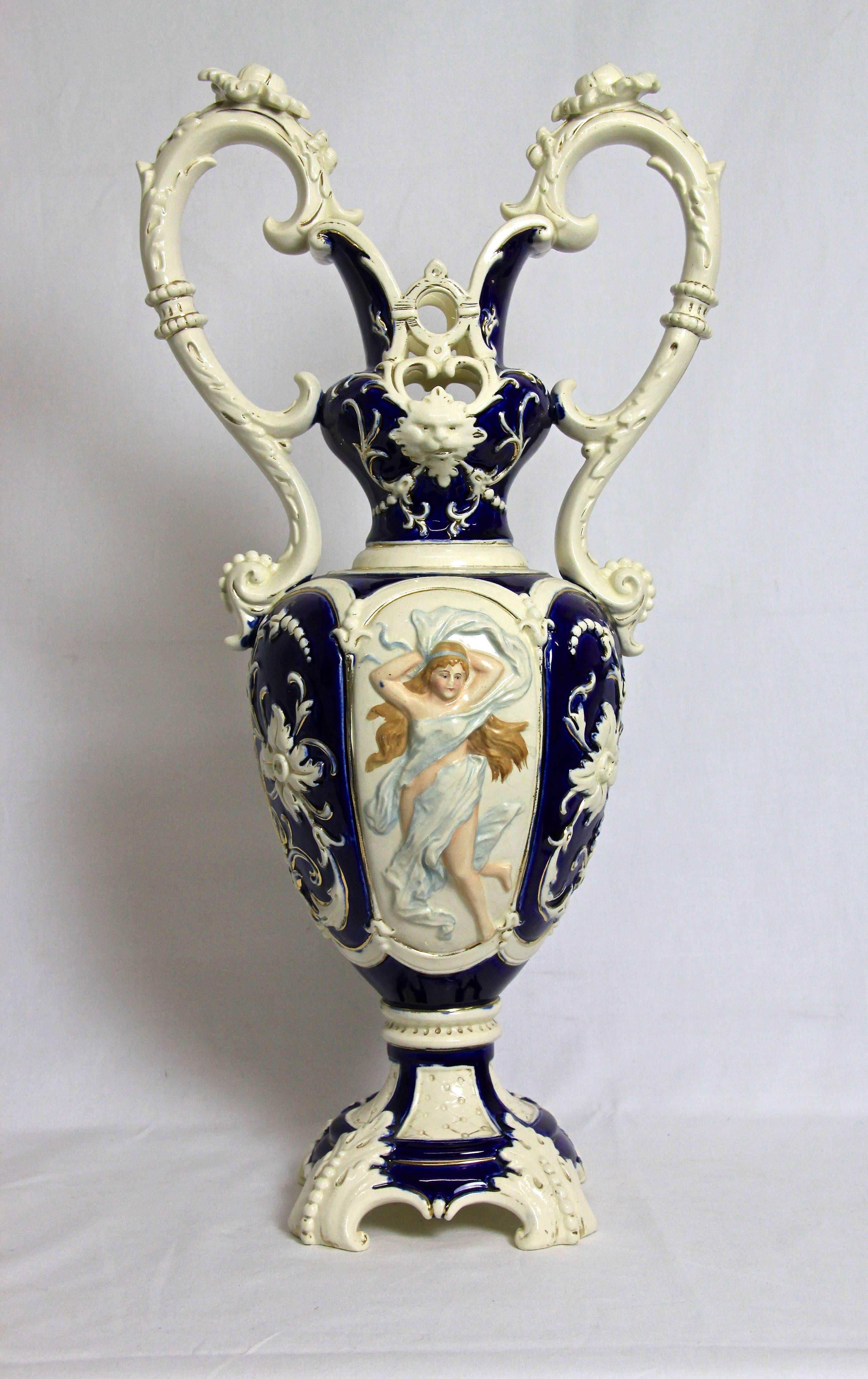 19th Century Majolica Vase by Eichwald, Bohemia, circa 1895 In Good Condition In Lichtenberg, AT