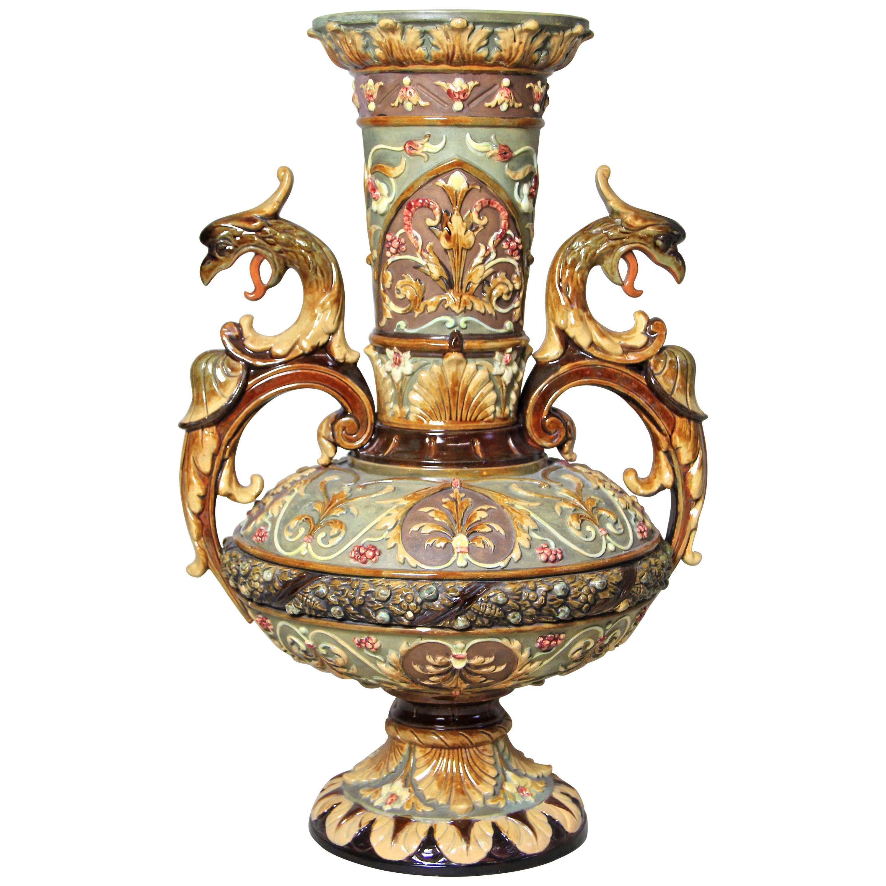 19th Century Majolica Vase by Wilhelm Schiller & Son Marked, Bohemia, circa 1880 For Sale 3