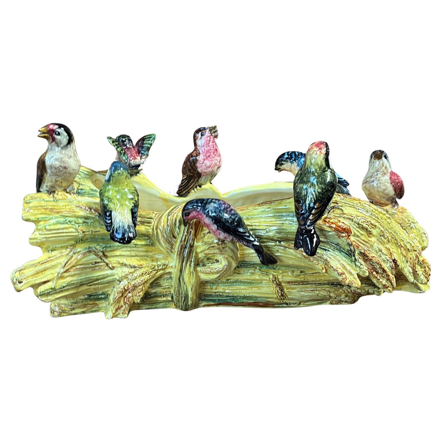 Français Jardinière en majolique du 19e siècle avec oiseaux Delphin Massier en vente