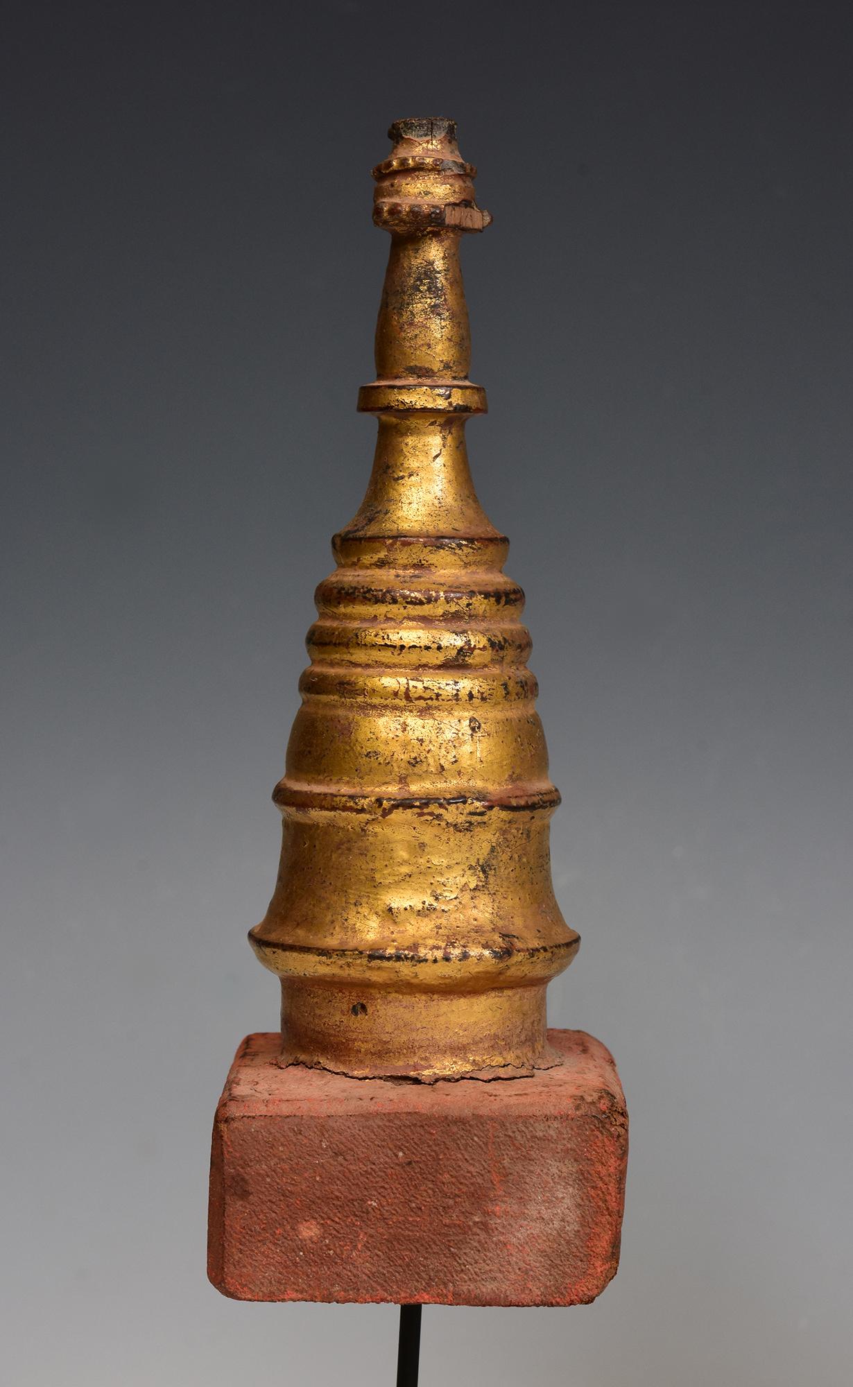 19th Century, Mandalay, A Set of Antique Burmese Wood Carving Pagoda Stupa For Sale 1