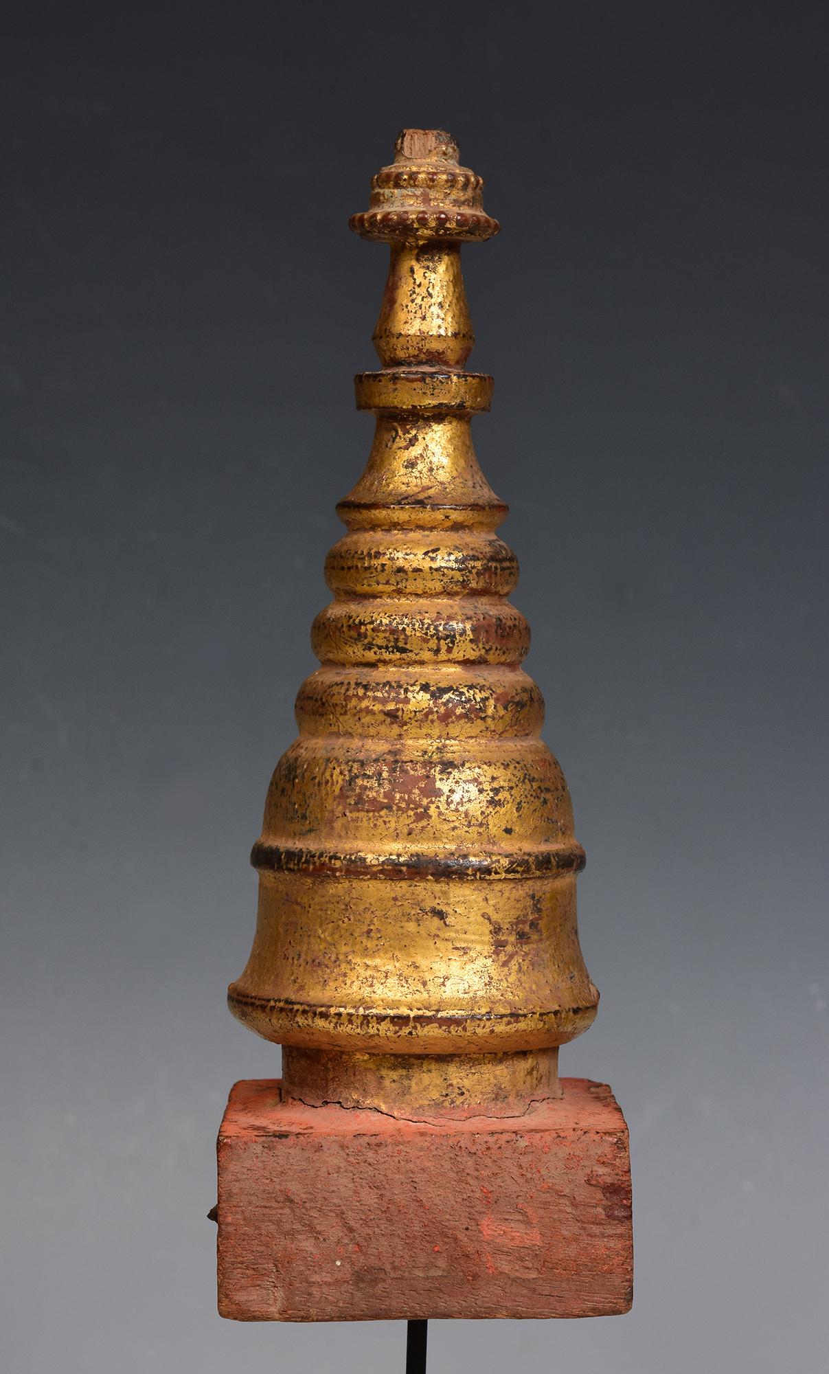 19th Century, Mandalay, A Set of Antique Burmese Wood Carving Pagoda Stupa For Sale 3