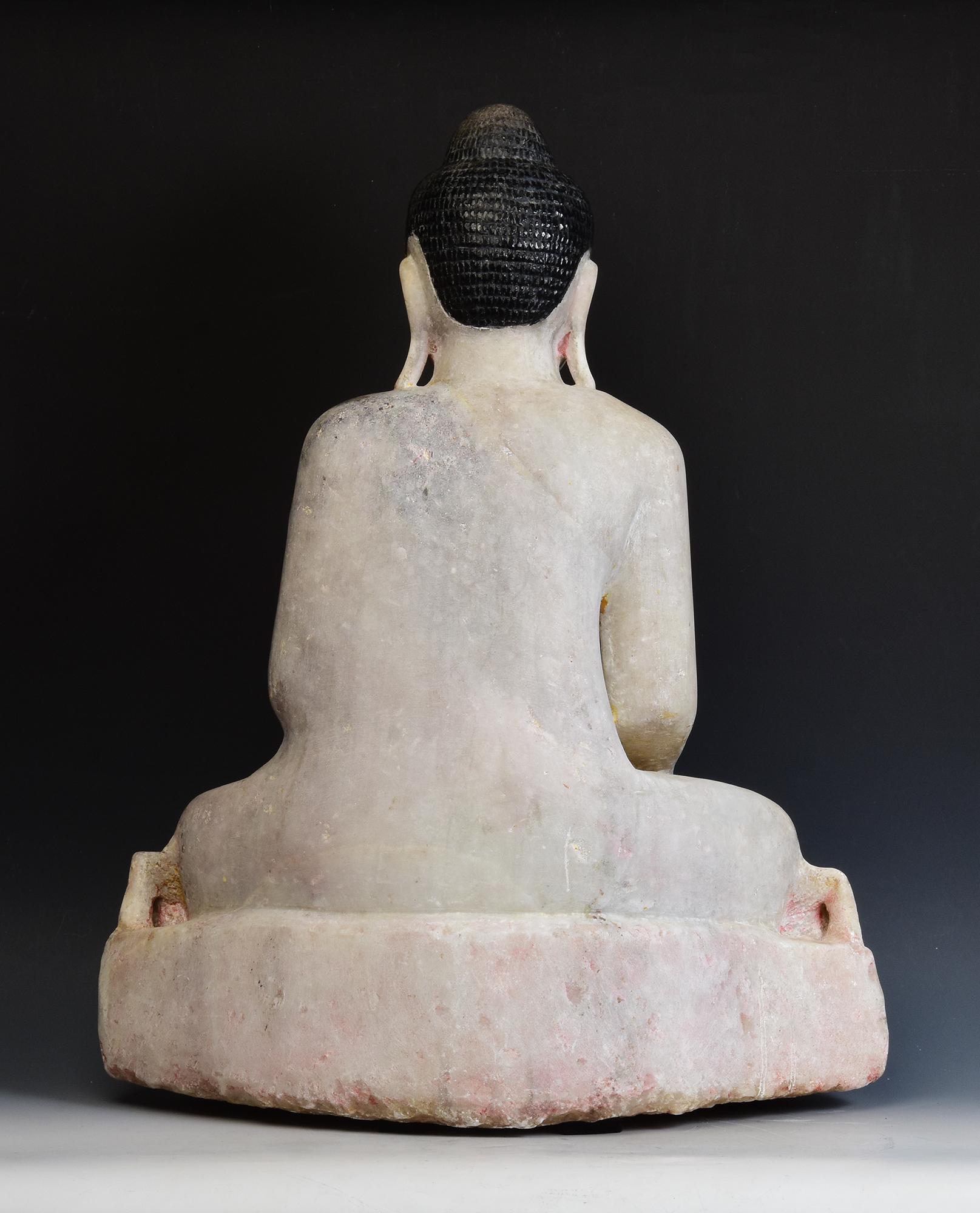 19th Century, Mandalay, Antique Burmese Alabaster Marble Seated Buddha Statue For Sale 6
