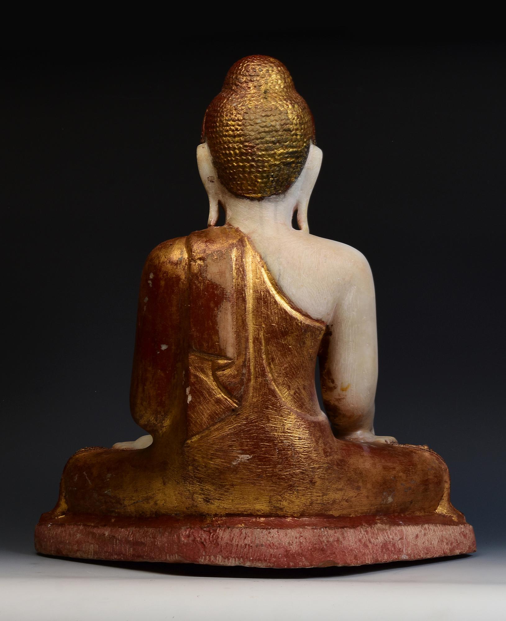 19th Century, Mandalay, Antique Burmese Alabaster Marble Seated Buddha Statue For Sale 8