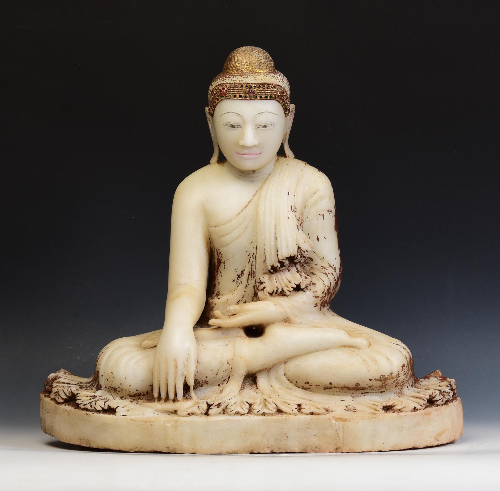 19th Century, Mandalay, Antique Burmese Alabaster Marble Seated Buddha Statue 12