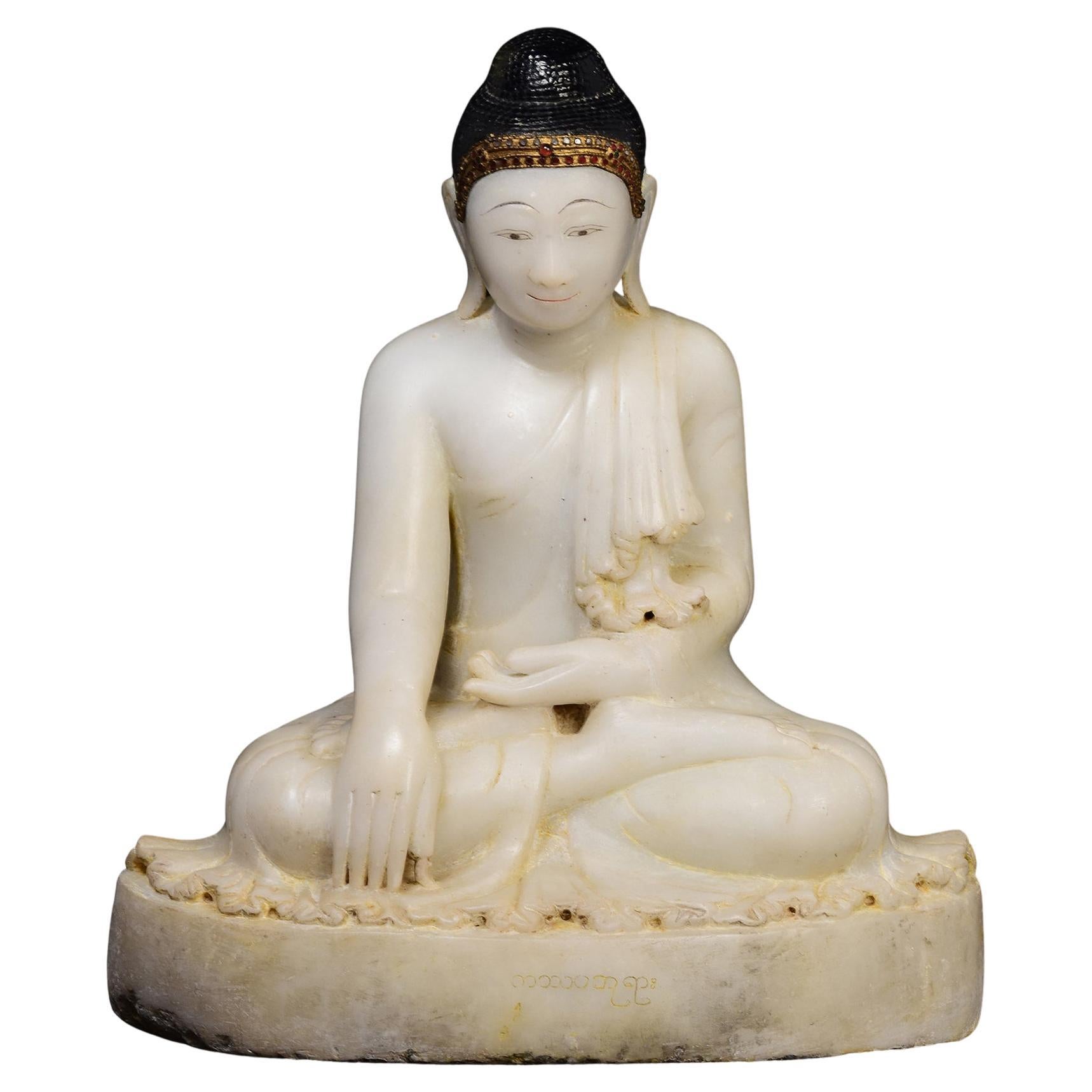 19th Century, Mandalay, Antique Burmese Alabaster Marble Seated Buddha Statue For Sale