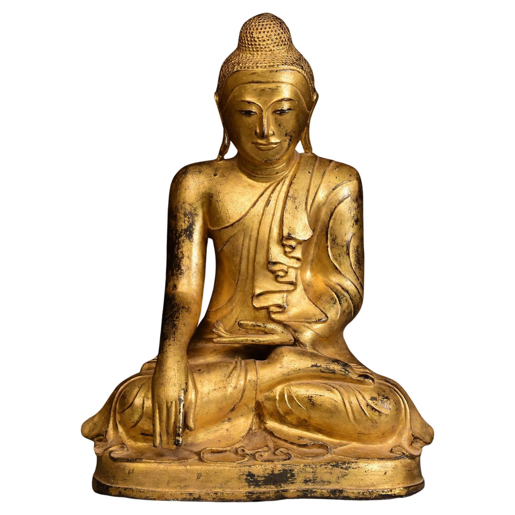 19e siècle, Mandalay, Bouddha assis en bronze ancien de Birmanie avec or doré
