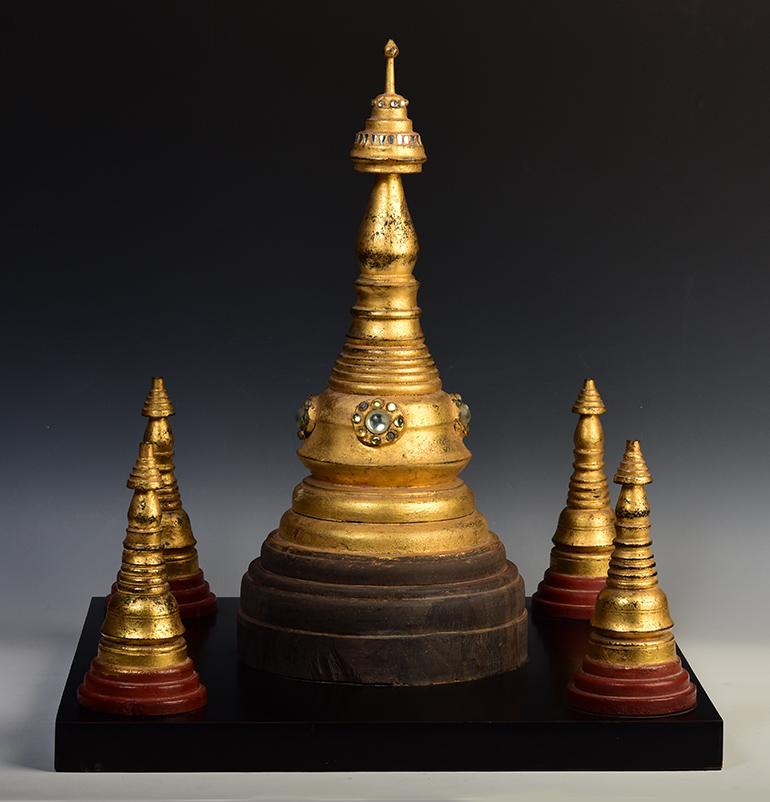 19th Century, Mandalay, Antique Burmese Wooden Pagoda For Sale 7