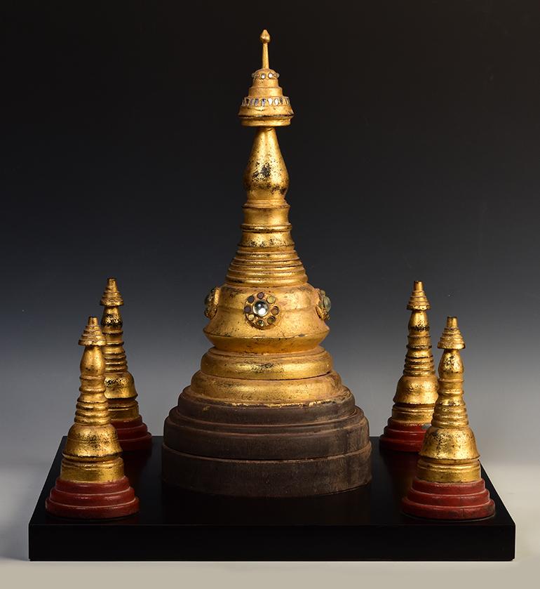 19th Century, Mandalay, Antique Burmese Wooden Pagoda For Sale 2