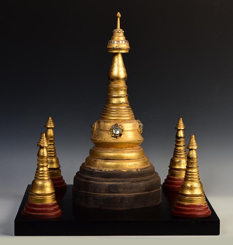 19th Century, Mandalay, Antique Burmese Wooden Pagoda For Sale 4