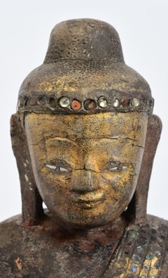 Bouddha assis en bois birman ancien du 19ème siècle, Mandalay