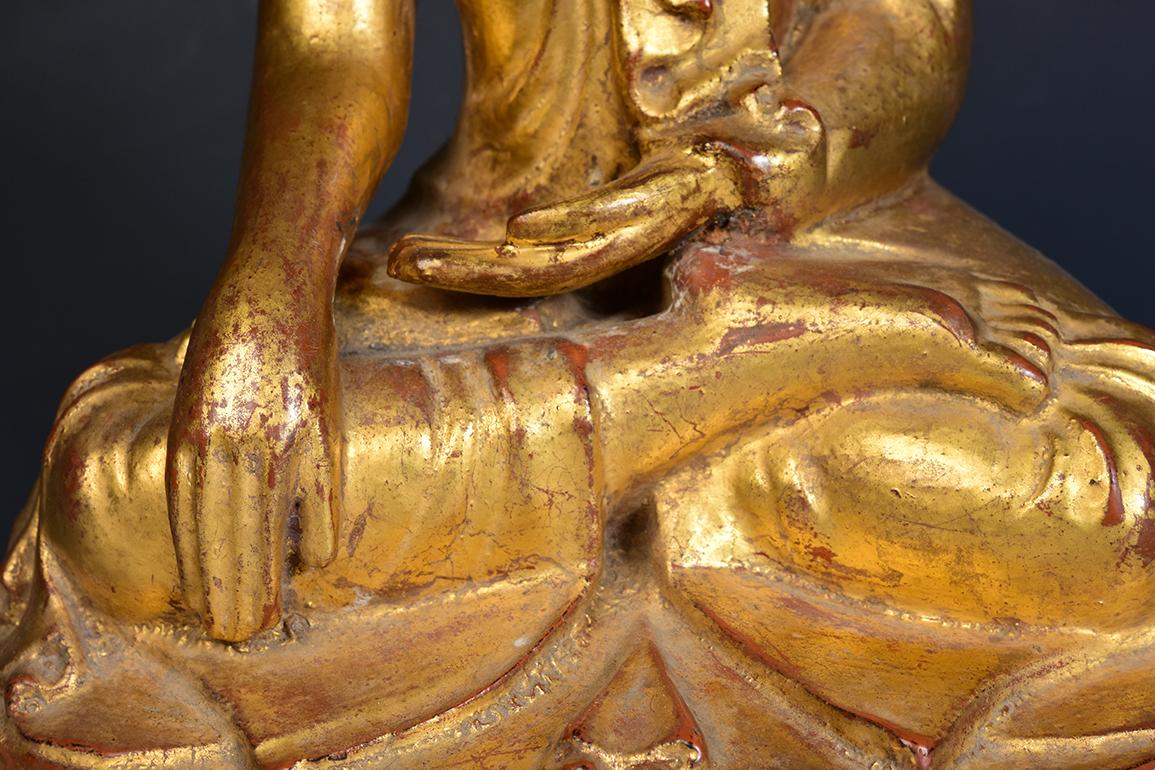 19th Century, Mandalay, Antique Burmese Wooden Seated Buddha For Sale 1