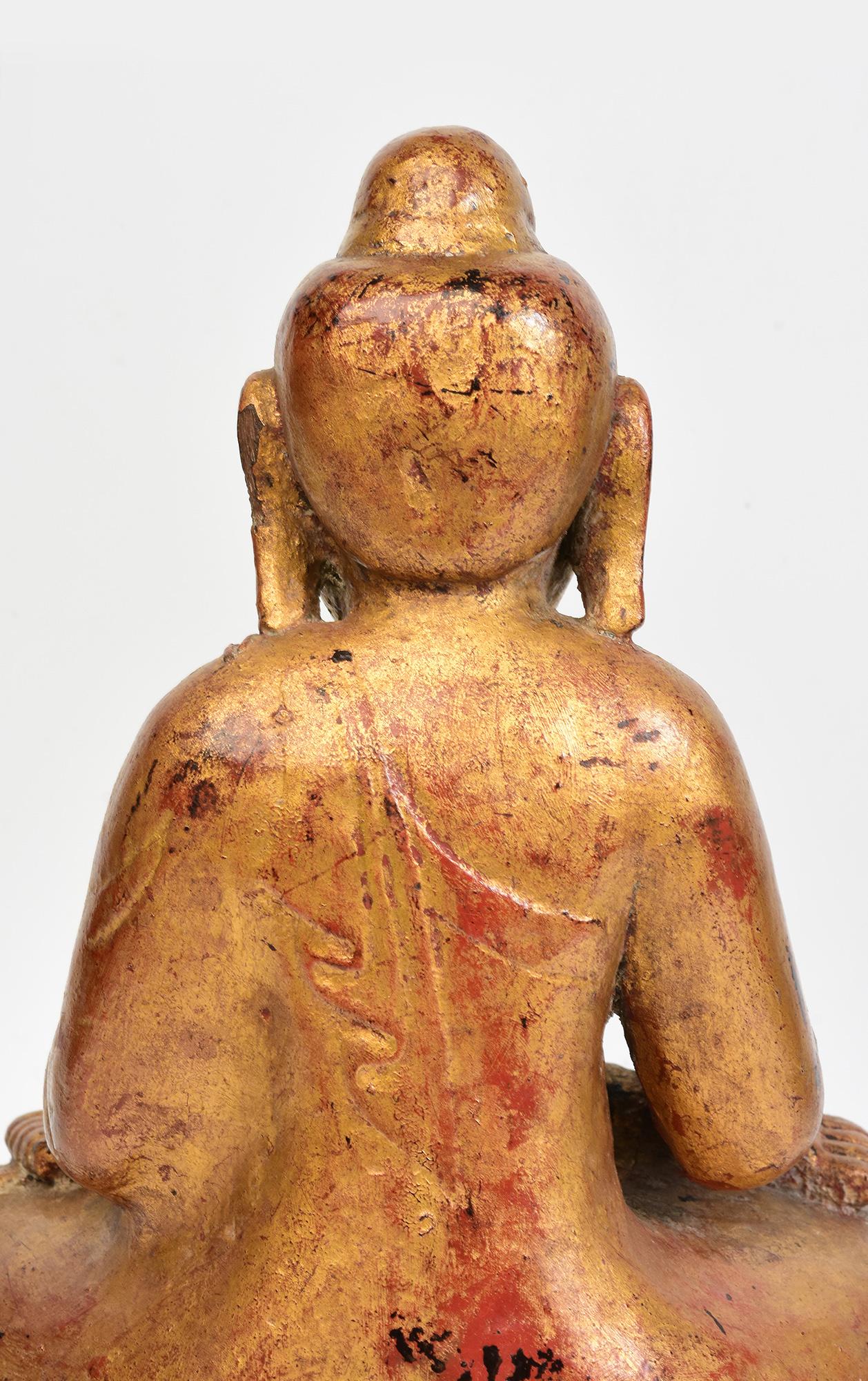 19th Century, Mandalay, Antique Burmese Wooden Seated Buddha with Gilded Gold For Sale 5