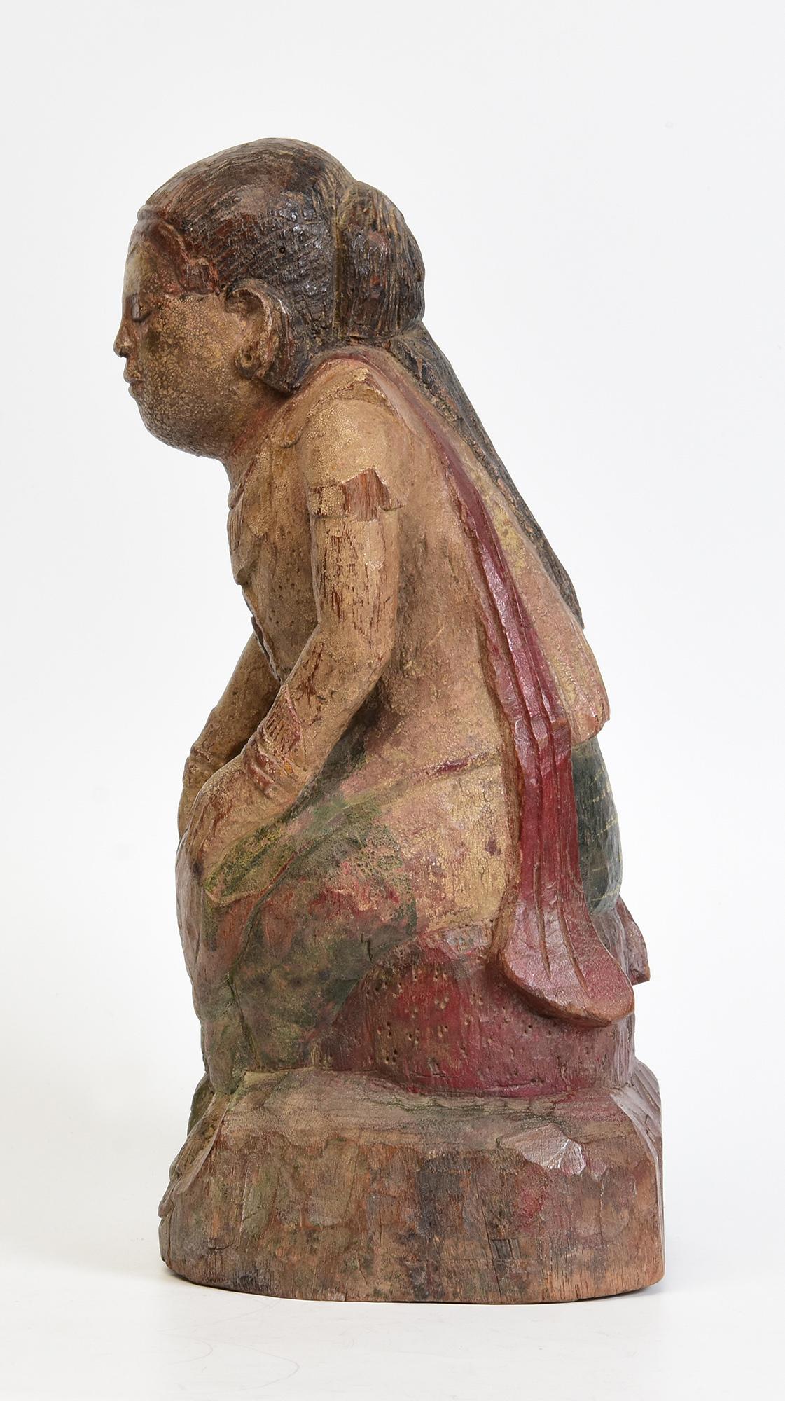 19th Century, Mandalay, Antique Burmese Wooden Seated Figure For Sale 4