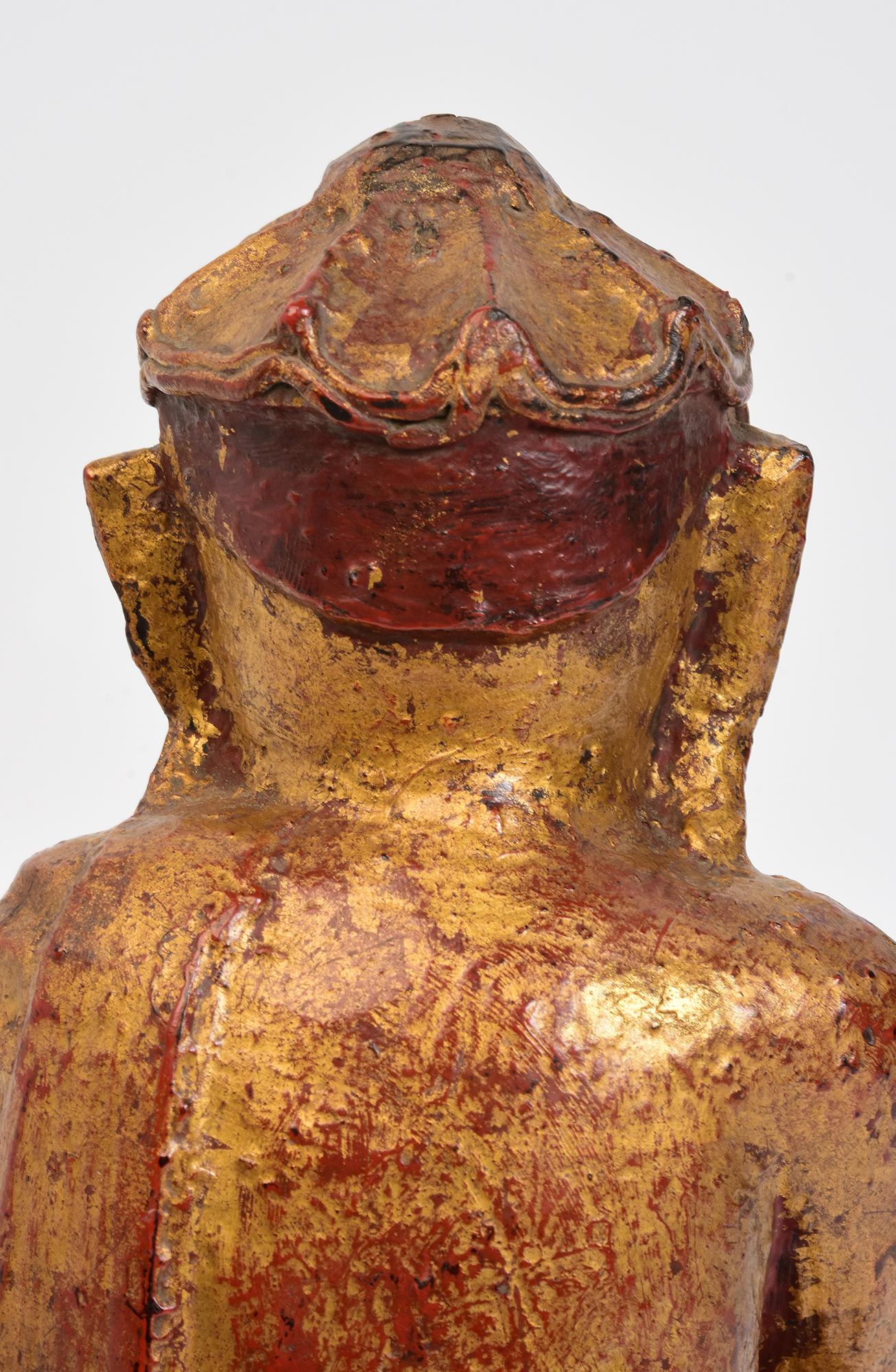 Siglo XIX, Mandalay, Antiguo Buda del Loto sentado de madera birmana en venta 4