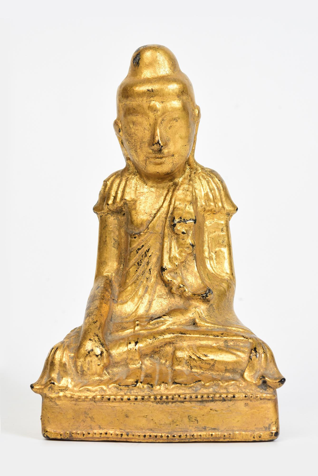 19th Century, Mandalay, Antique Burmese Wooden Seated Lotus Buddha For Sale 9