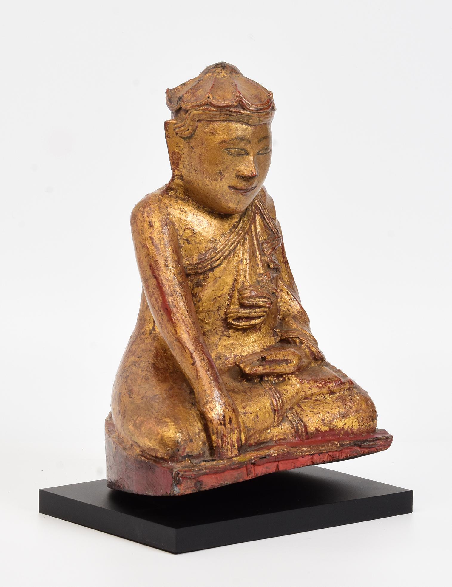 Siglo XIX, Mandalay, Antiguo Buda del Loto sentado de madera birmana en venta 6