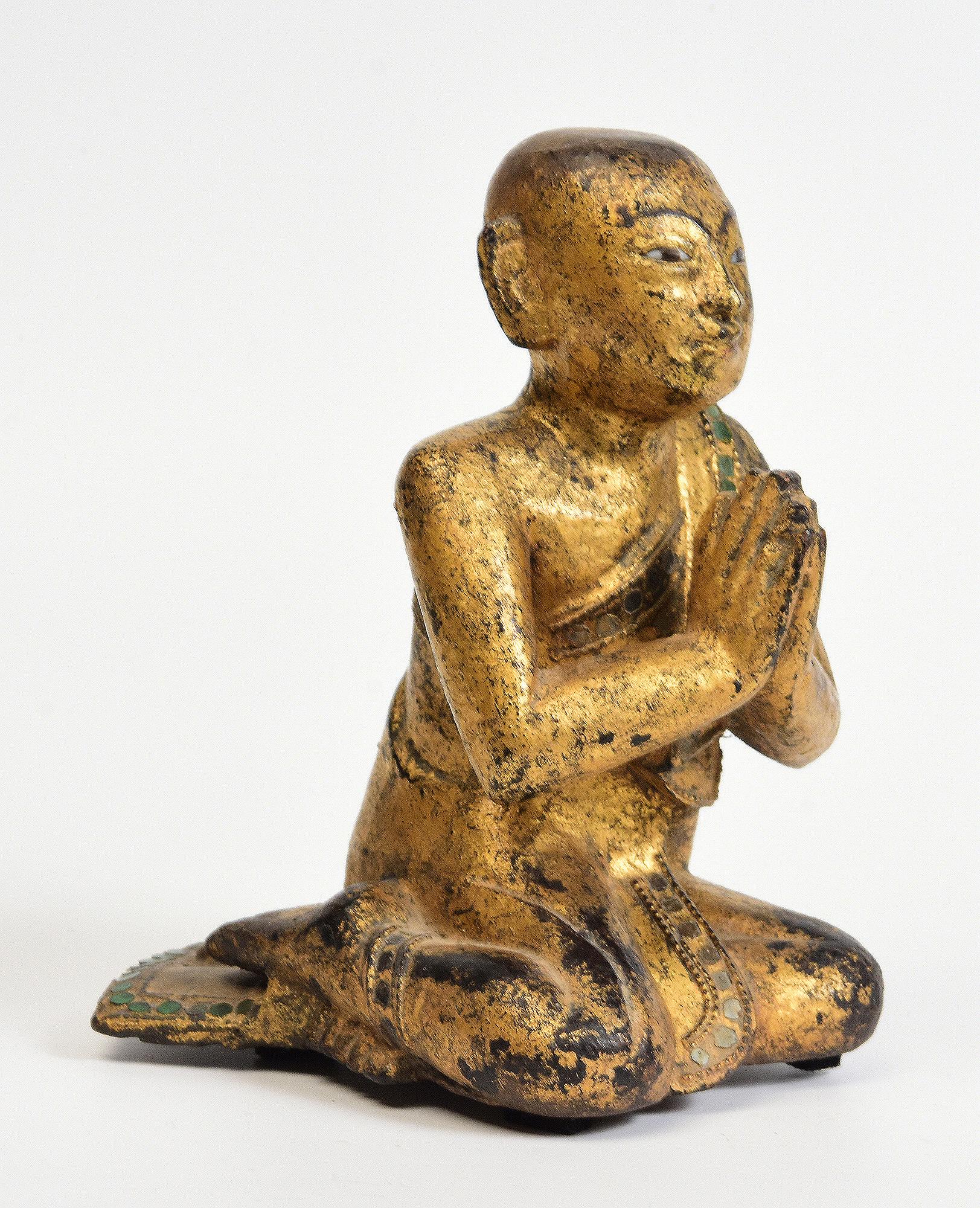 19th Century, Mandalay, Antique Burmese Wooden Seated Monk / Disciple For Sale 7