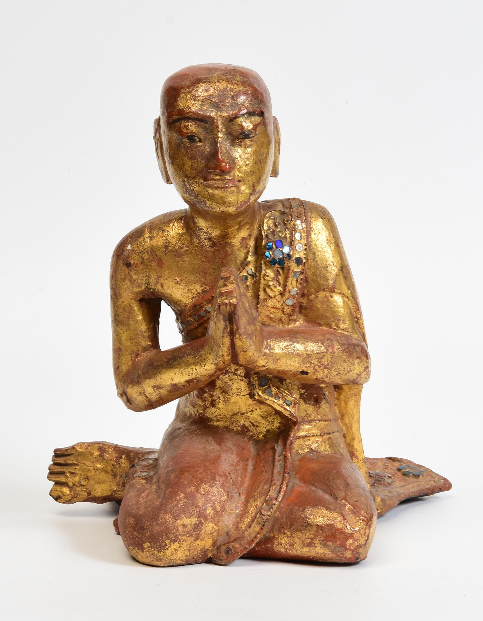 19th Century, Mandalay, Antique Burmese Wooden Seated Monk / Disciple For Sale 8